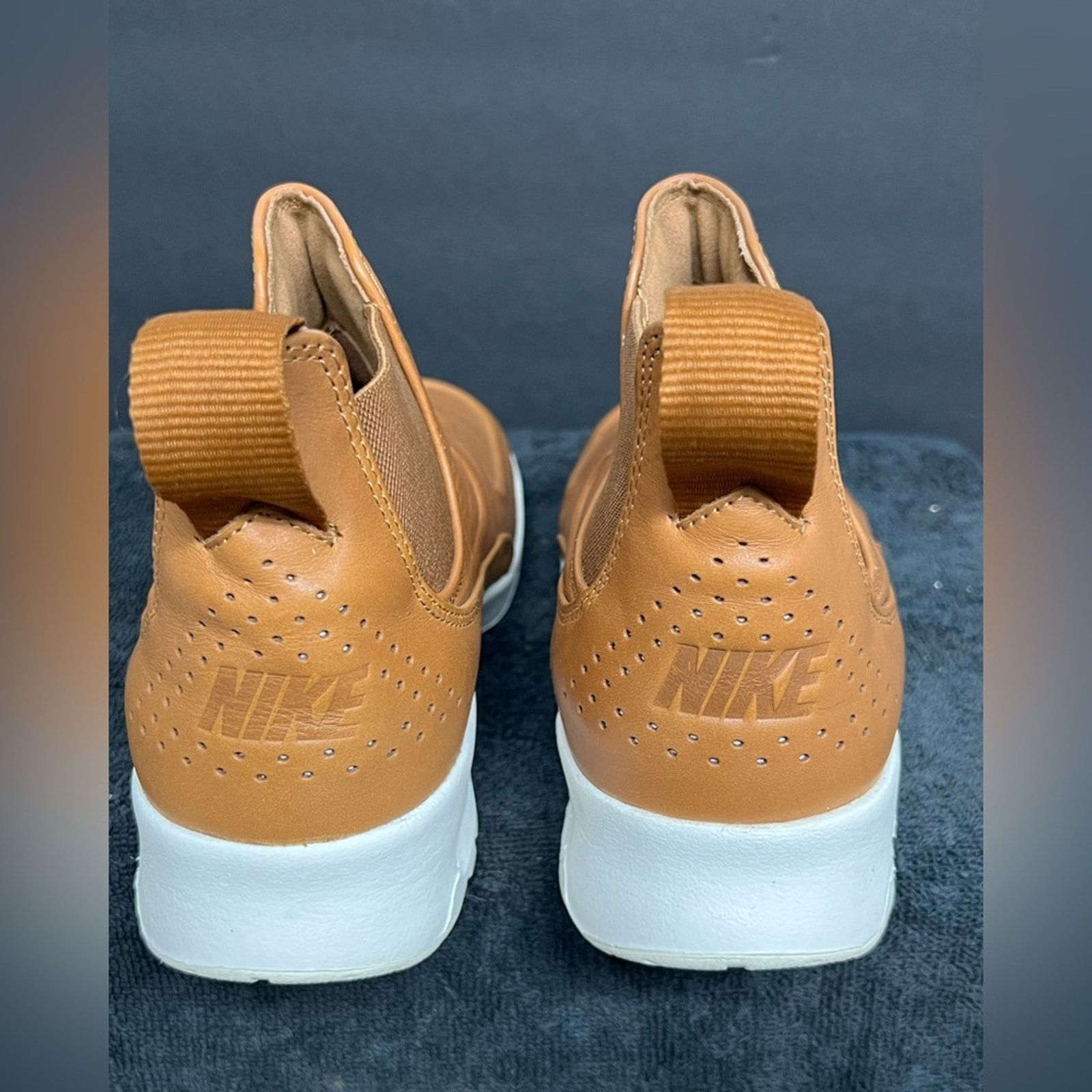 Nike Nike Air Max Thea Mid Ale Womens 7 Cognac Leather Sneaker Size US 7 / IT 37 - 5 Thumbnail