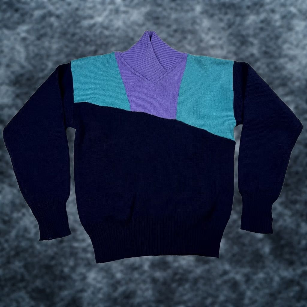 Vintage VINTAGE White Stag Ski Sweater Medium Wool Blue Purple Vtg Women’s Size Size M / US 6-8 / IT 42-44 - 1 Thumbnail