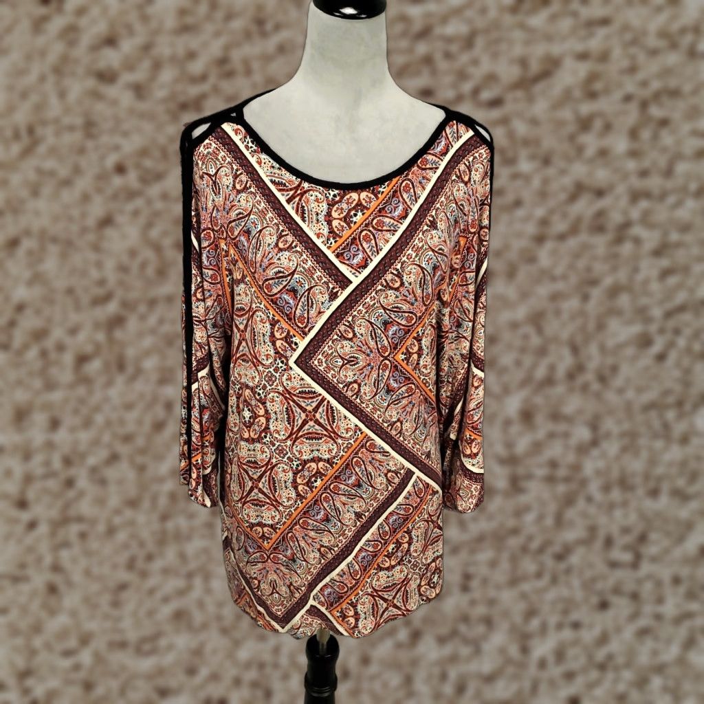 Vintage Rose And Olive Tunic Womens 1X Boho Geometric Cold Shoulder Sleeves Stretchy Top Size XL / US 12-14 / IT 48-50 - 1 Thumbnail