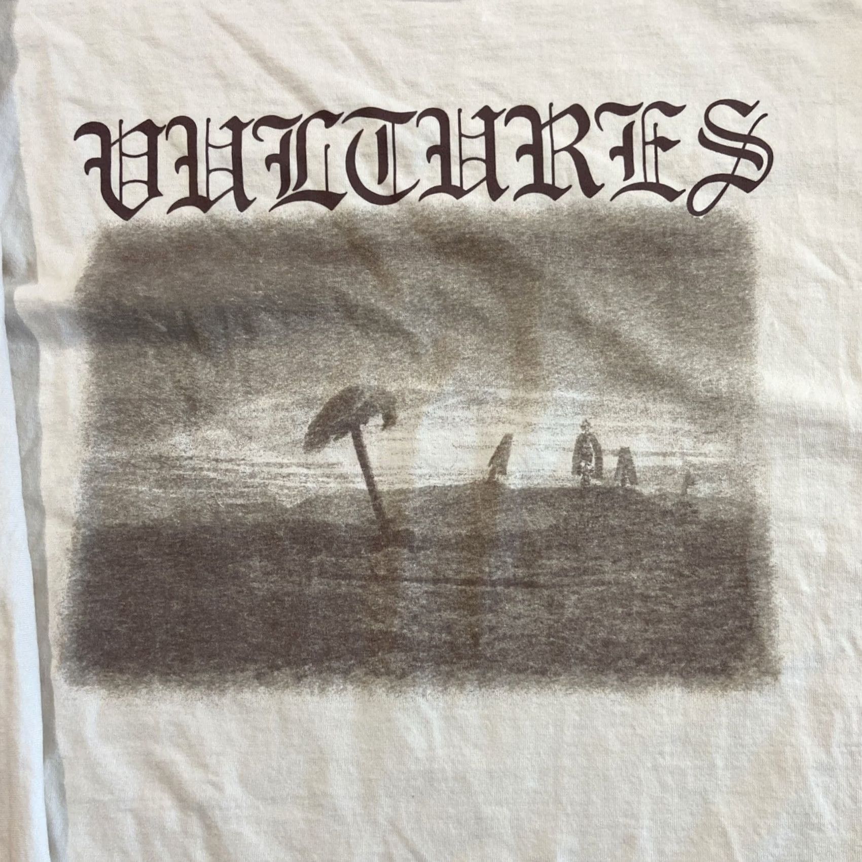 Vintage Vultures Shirt Mens L White Long Sleeve Graphic Music Album Tee Size US L / EU 52-54 / 3 - 2 Thumbnail