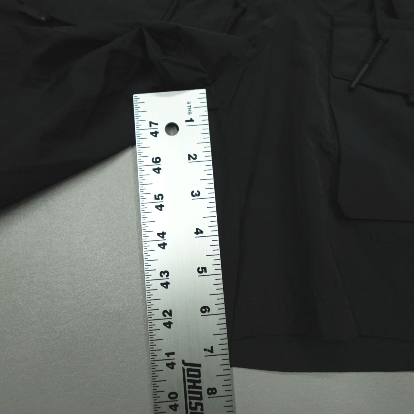 Nike Nike Tech Woven Cargo Shorts Men's XS Black Nike Tech Woven Cargo Shorts XS Men Black Size US 27 - 6 Thumbnail