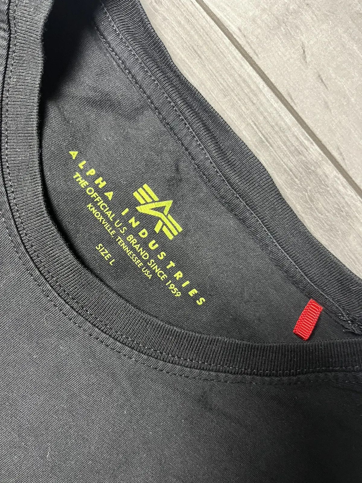 Alpha Industries Alpha industries Tshirt small logo size Large Size US L / EU 52-54 / 3 - 4 Thumbnail