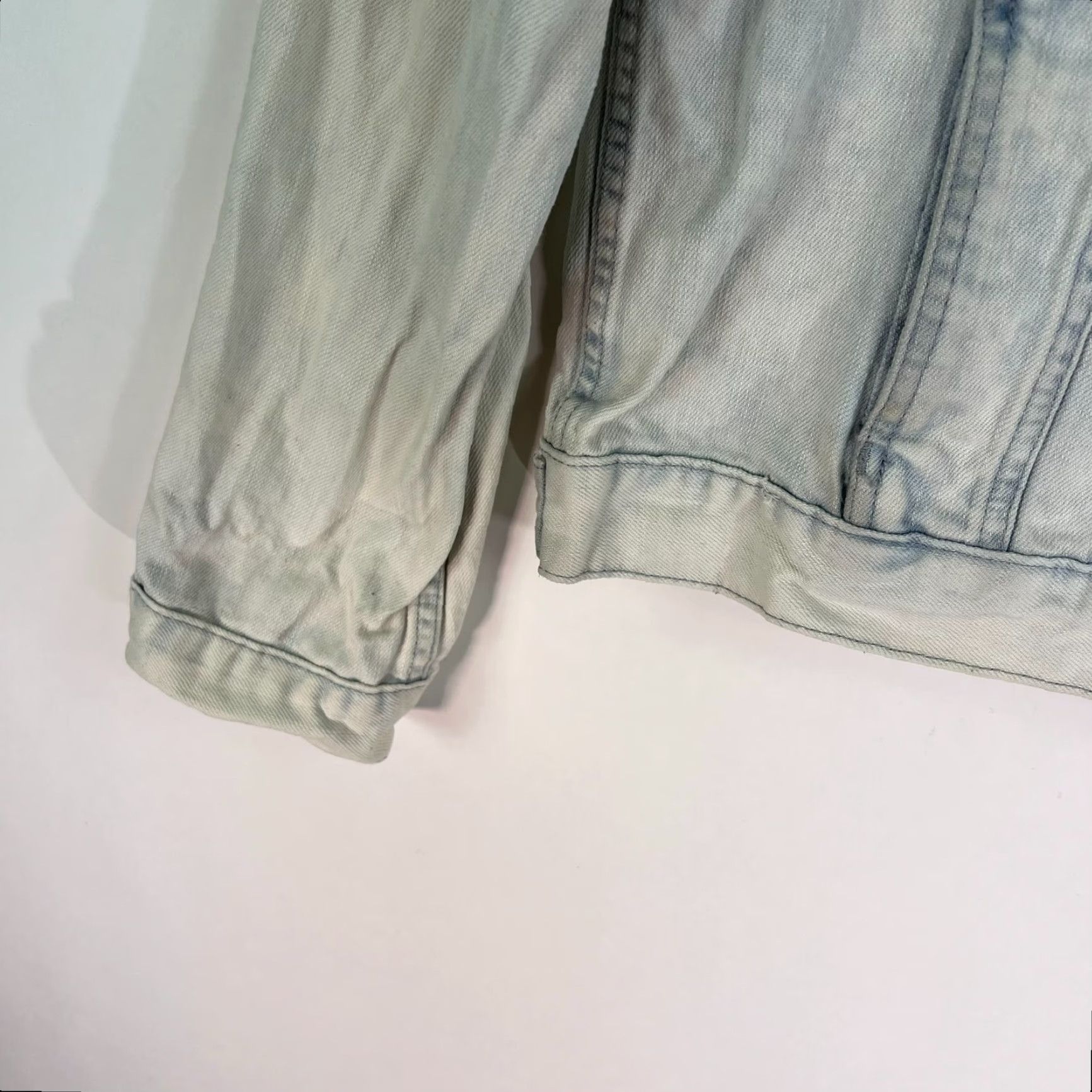 Vintage Rock & Republic Denim Jacket Women L Blue Denim 90s Biker Distressed Fringe Embroidered Logo Hitchiker Size L / US 10 / IT 46 - 5 Thumbnail