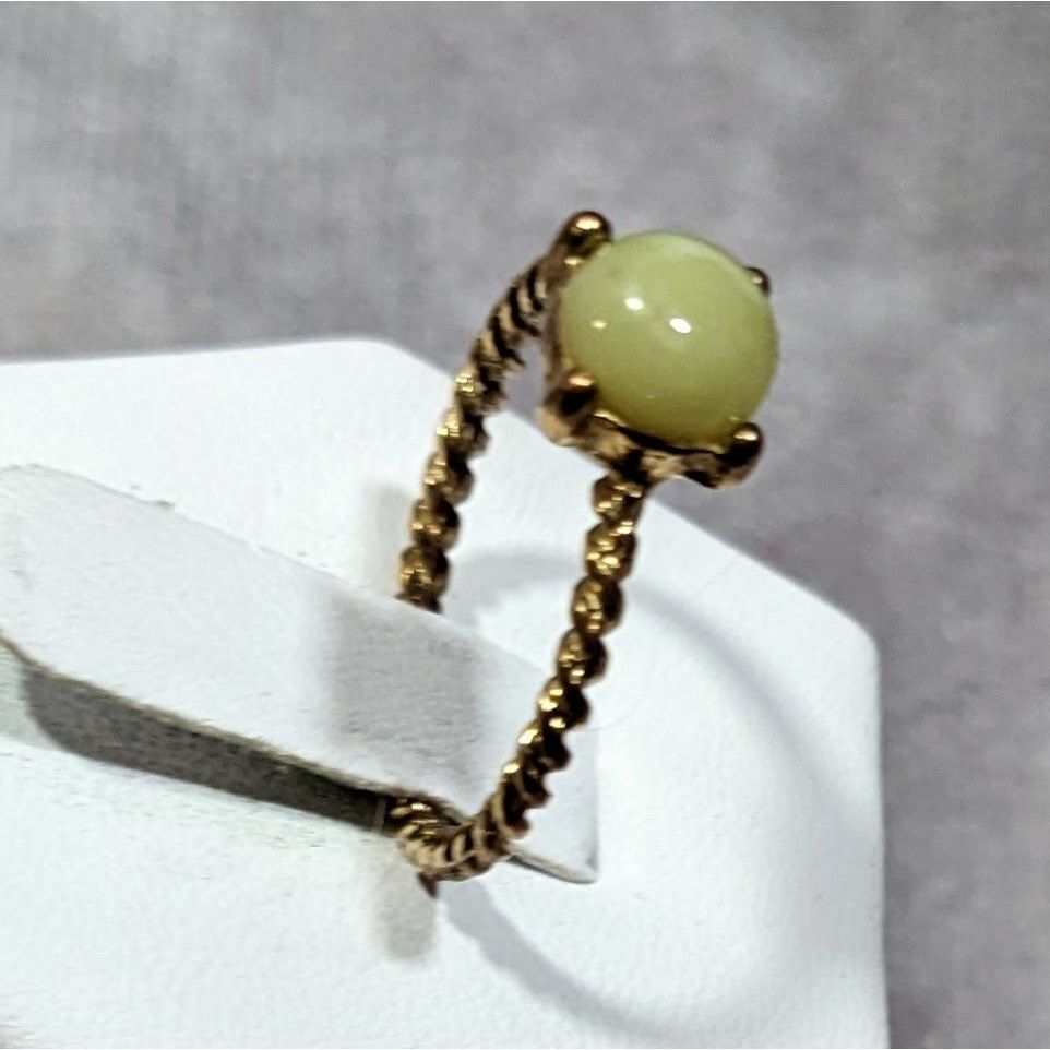 Other Simple Twisted Gold Tone Ring With Small Green Cabochon Size Size ONE SIZE - 7 Thumbnail
