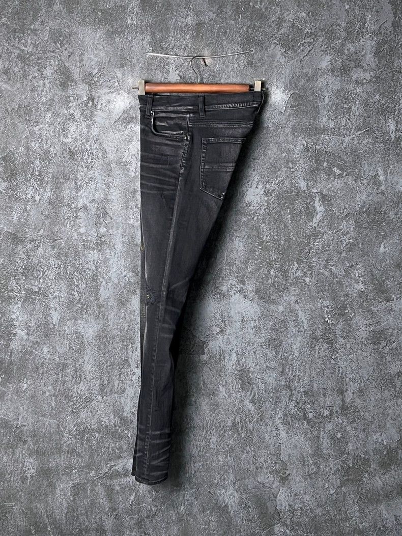 Amiri Amiri letter embroidered destroyed jeans Size US 30 / EU 46 - 7 Thumbnail