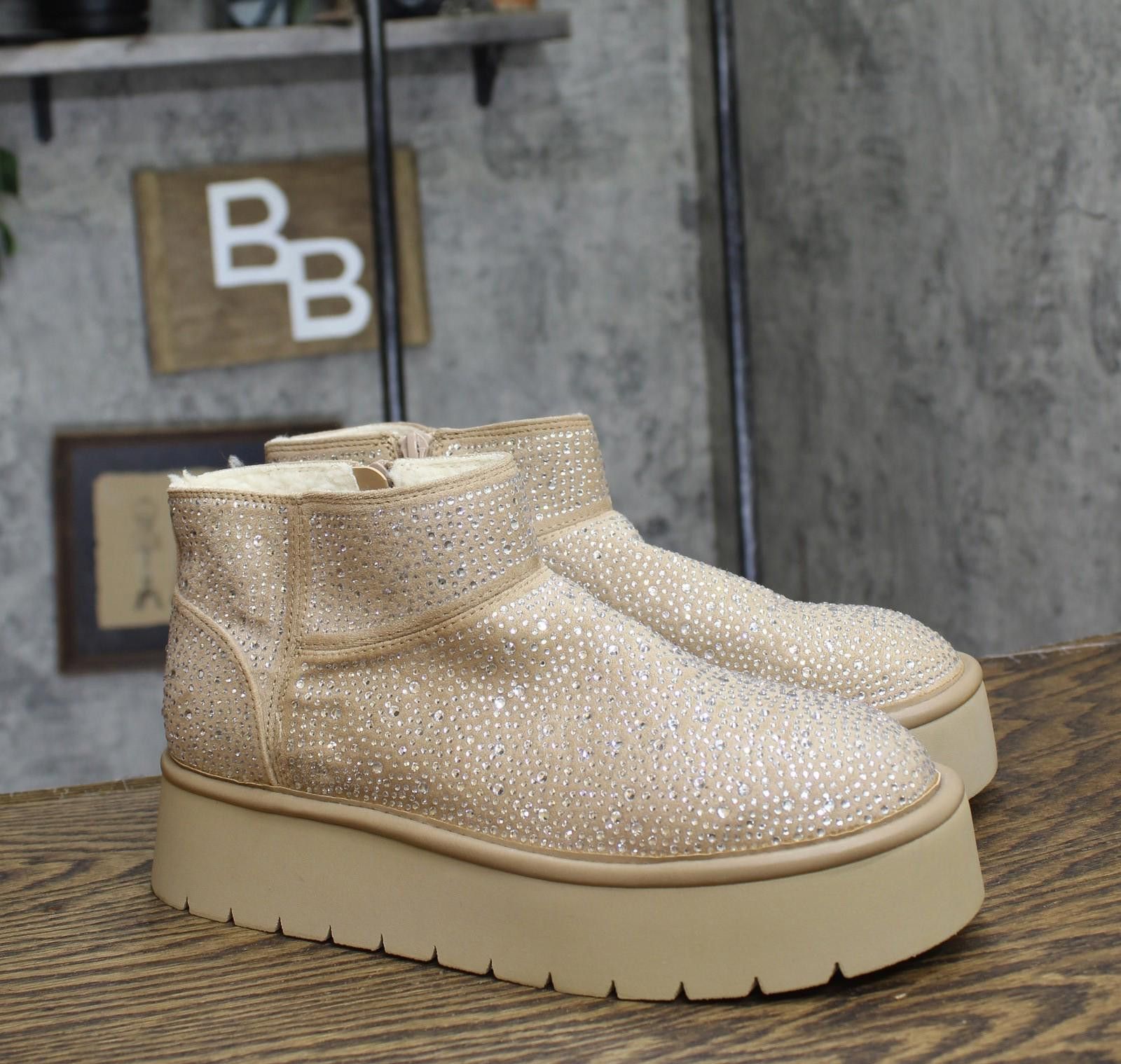 Designer Wild Fable Booties With Memory Foam Insole Beige Brown 8m Size US 8 / IT 38 - 1 Thumbnail