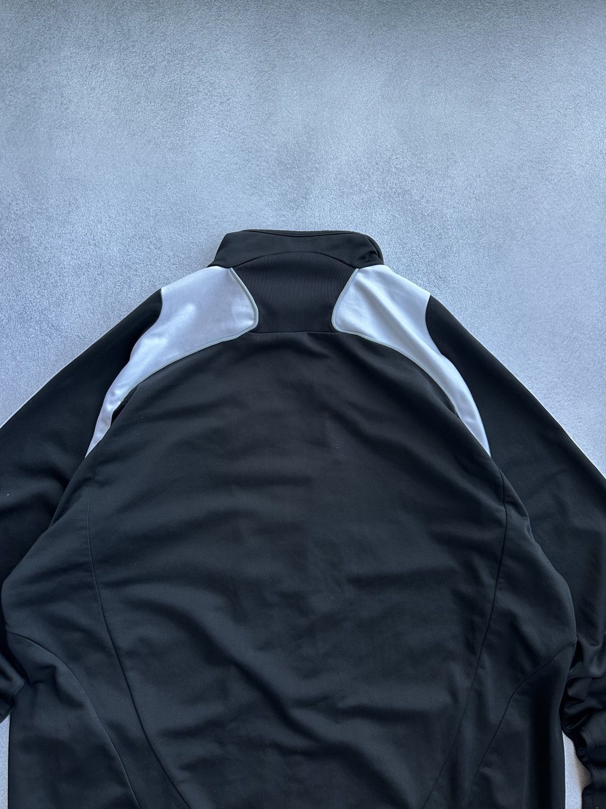 Adidas Vintage Adidas 00s Black Striped Mens Track Jacket Size US L / EU 52-54 / 3 - 10 Thumbnail