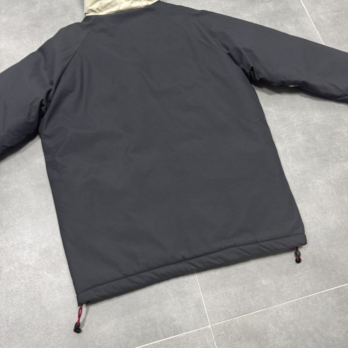 Nike Vintage Nike Nylon Insulated Hooded Jacket 90s Men Size M Size US M / EU 48-50 / 2 - 22 Thumbnail
