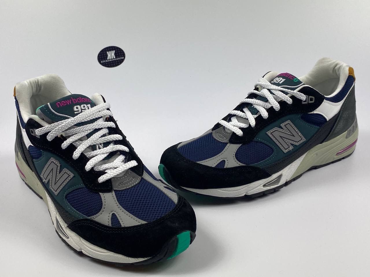 New Balance New Balance 991 made in England Size US 8.5 / EU 41-42 - 3 Thumbnail