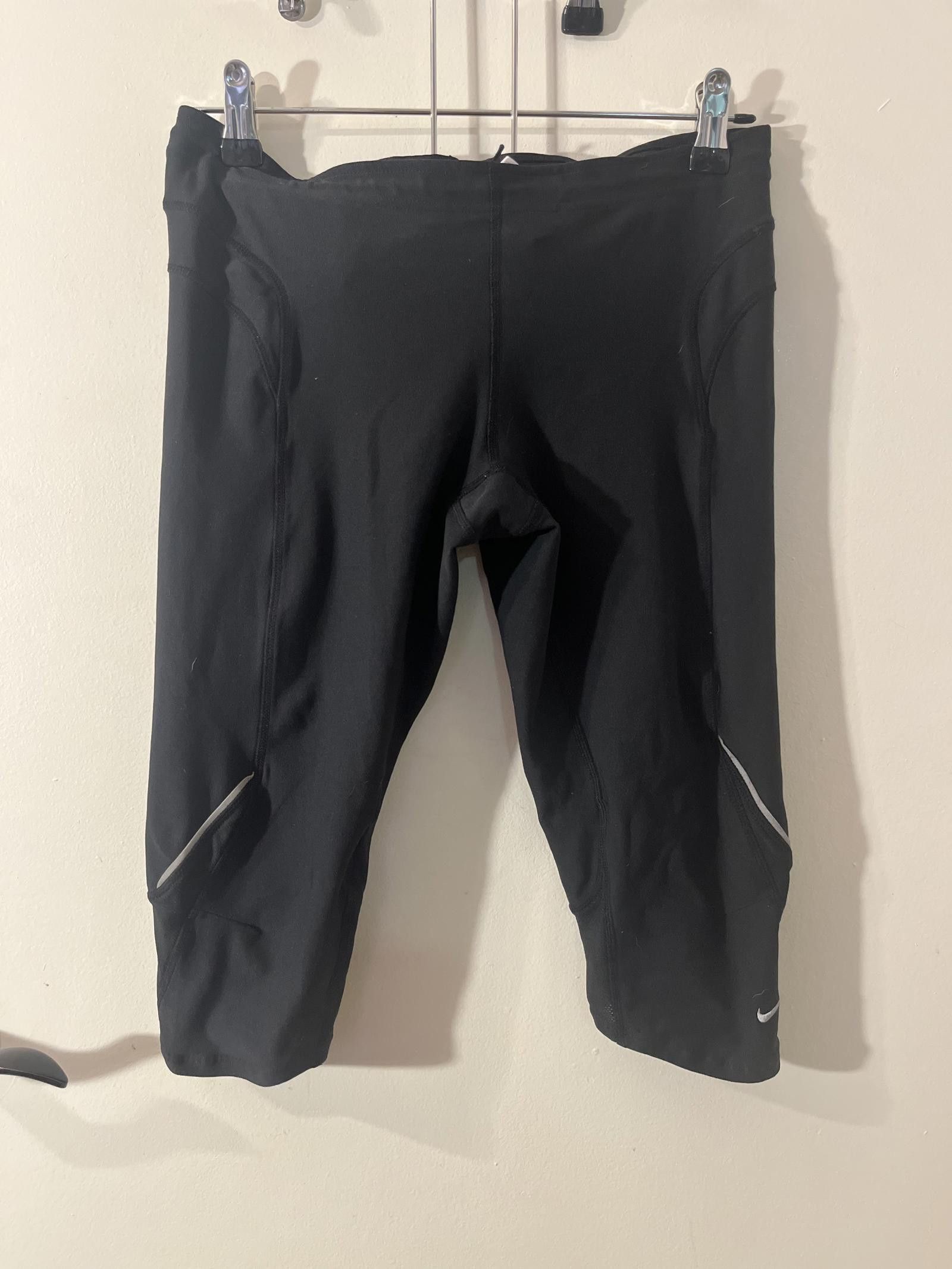 Nike Nike Women's Fit Dry Capris - Size L - Black Size 36" / US 14 / IT 50 - 1 Thumbnail
