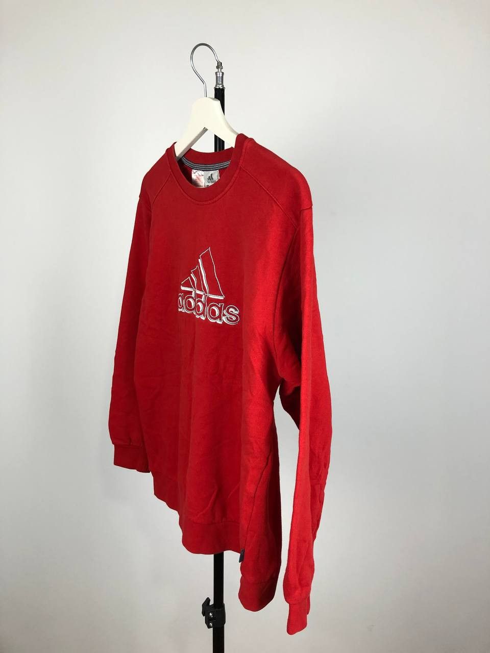 Adidas Adidas Sweatshirt Crewneck Vintage Center Logo size L Size US L / EU 52-54 / 3 - 6 Thumbnail
