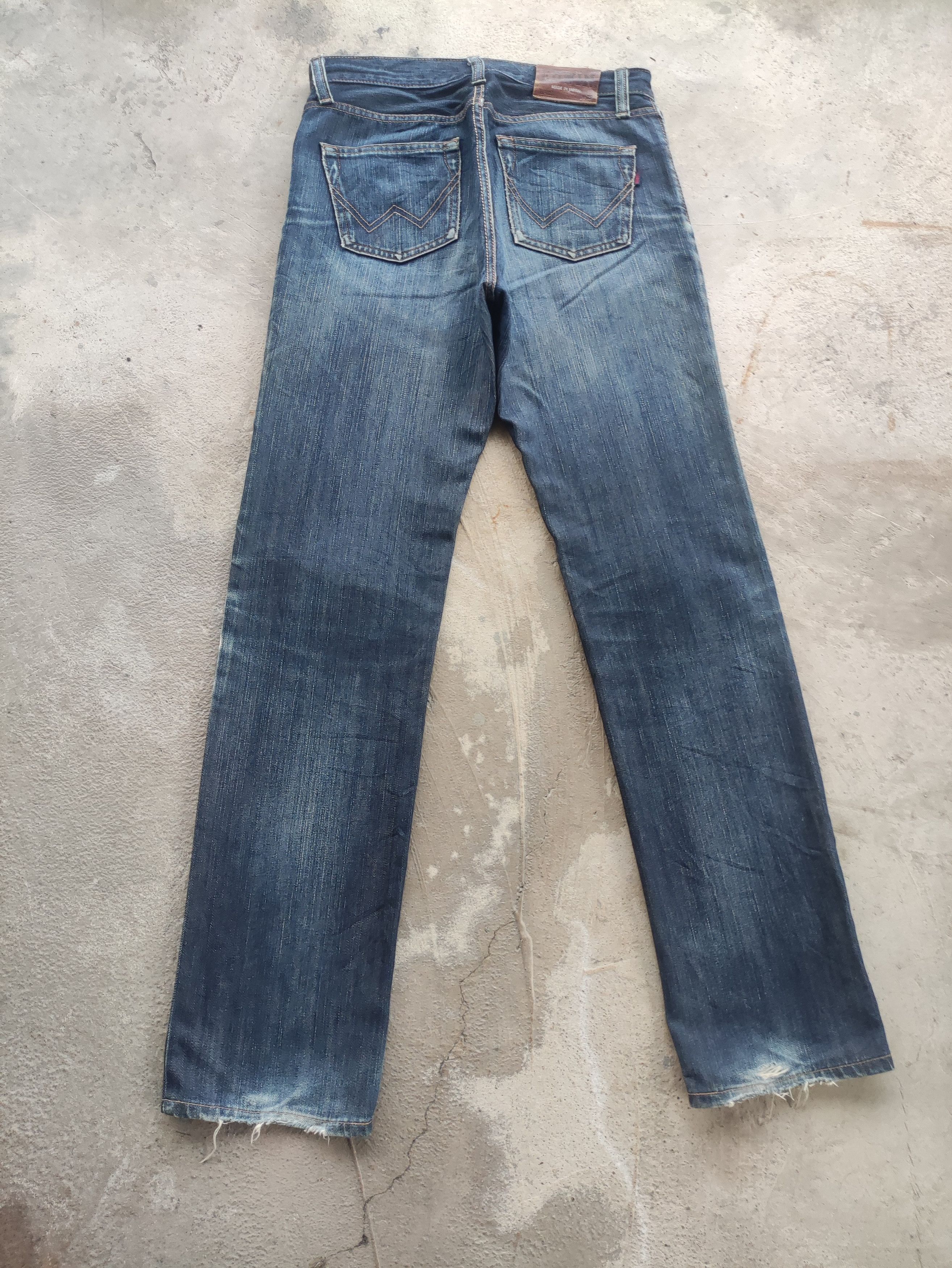 Edwin Vintage Edwin 403 Japan Jean Distressed Faded Denim Size US 32 / EU 48 - 9 Thumbnail