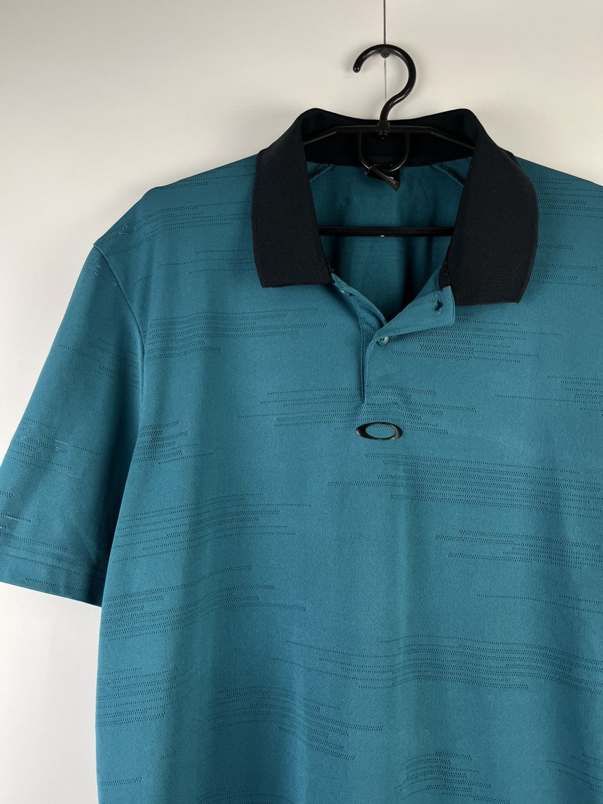 Oakley Oakley Polyester Y2K Srteetwear Polo Shirt Size US XL / EU 56 / 4 - 2 Thumbnail