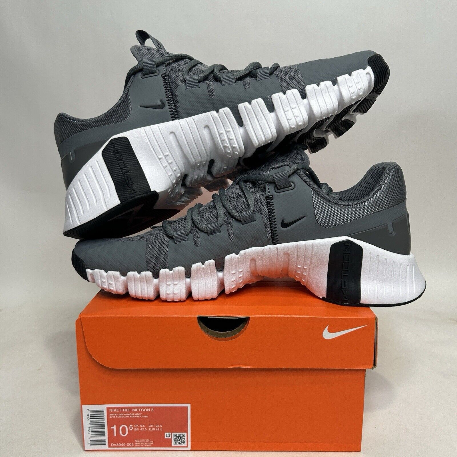 Nike Nike Free Metcon 5 TB “Gunsmoke/Grey White Black” 2024 Size US 10.5 / EU 43-44 - 3 Thumbnail