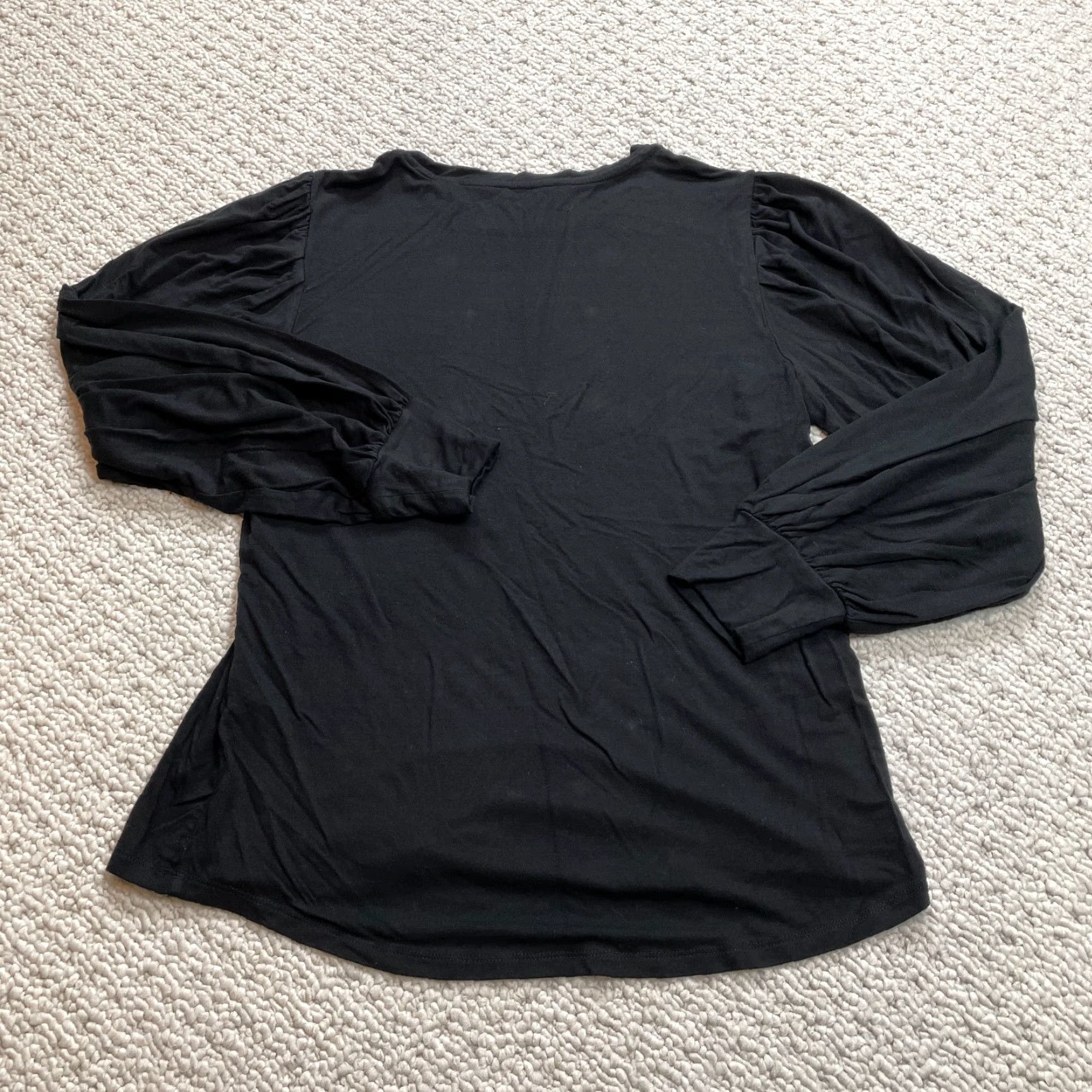 Vintage T Tahari Shirt Womens M Long Sleeve Pullover Black Rayon Top Solid Knit Regular Round Neck Size M / US 6-8 / IT 42-44 - 8 Thumbnail