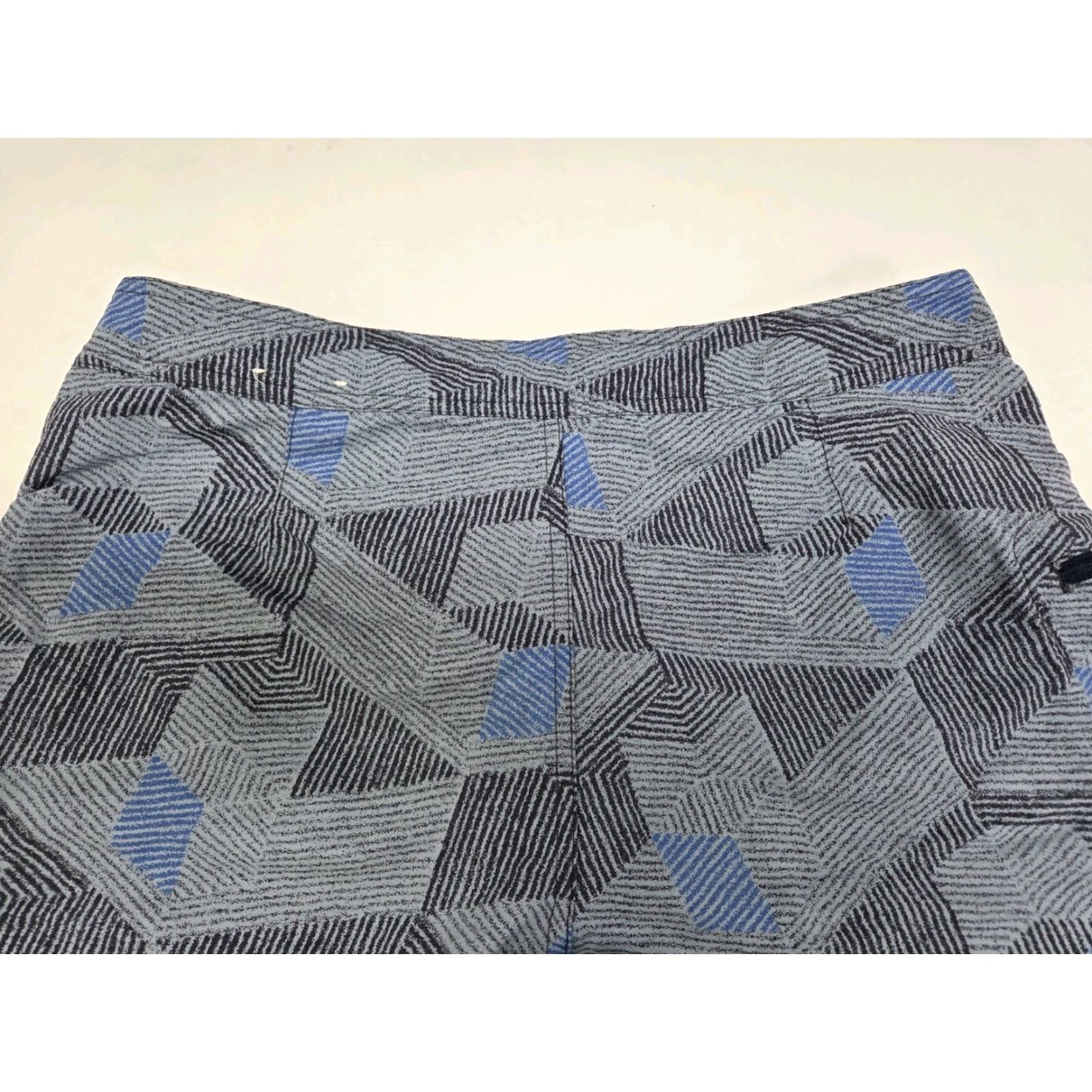 Patagonia Patagonia Mens Board Shorts Blue/Black Geometric 32 Nylon Side Pocket Zip Drawstring Beach Surfing Recreational Men's Bottom Size US 32 / EU 48 - 4 Thumbnail