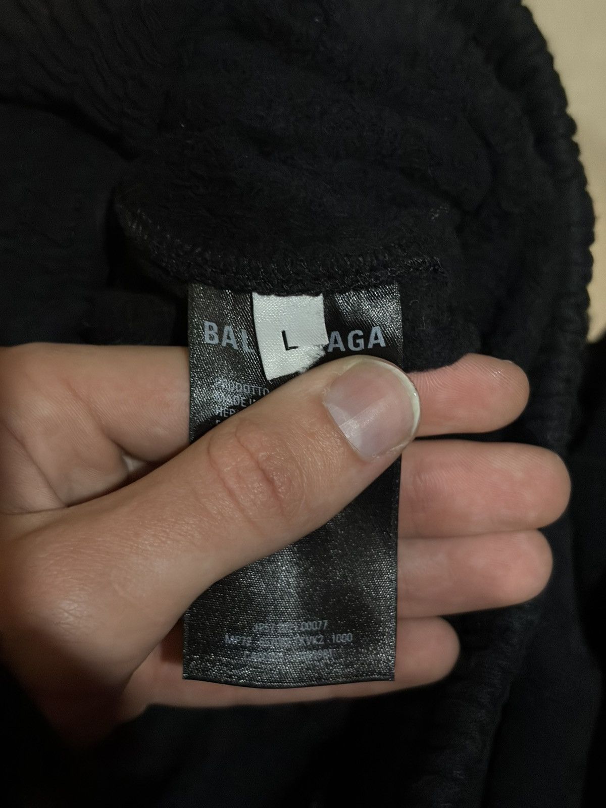 Balenciaga balenciaga sporty b trashed shorts Size US 31 - 6 Thumbnail