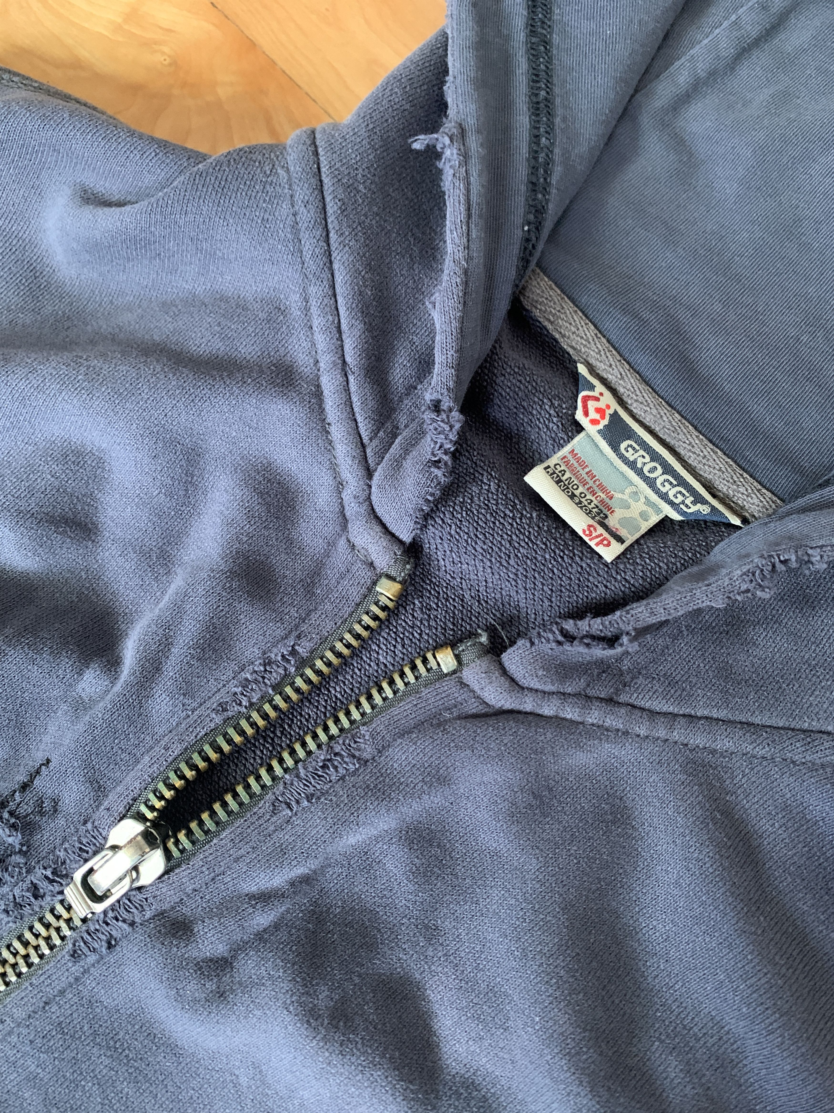 Vintage Distressed Zip Hoodie Size US S / EU 44-46 / 1 - 2 Thumbnail