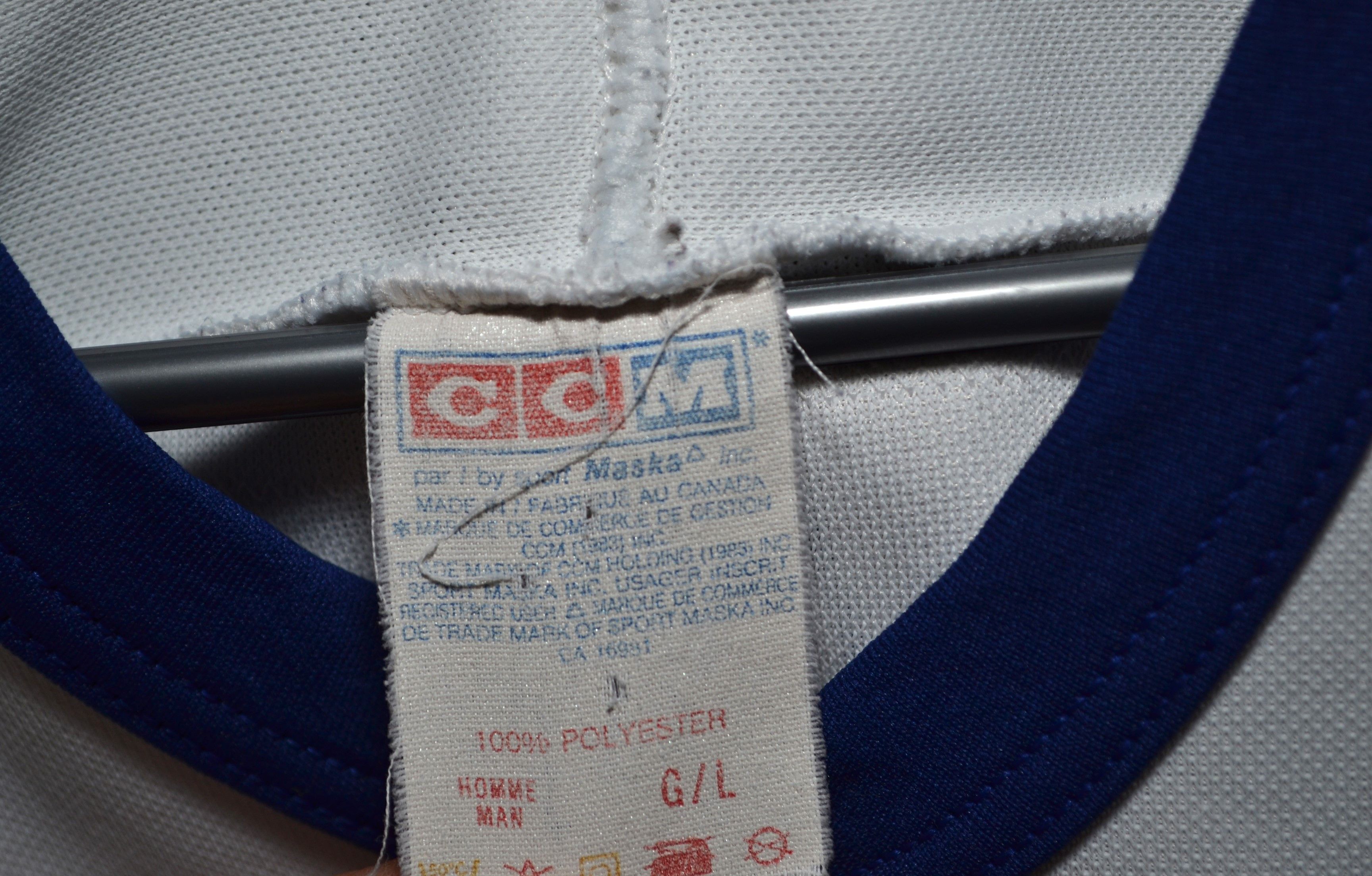 Ccm × Vintage Vintage CCM Wendel Clark Toronto Maple Leafs Hockey Jersey Size US L / EU 52-54 / 3 - 8 Thumbnail