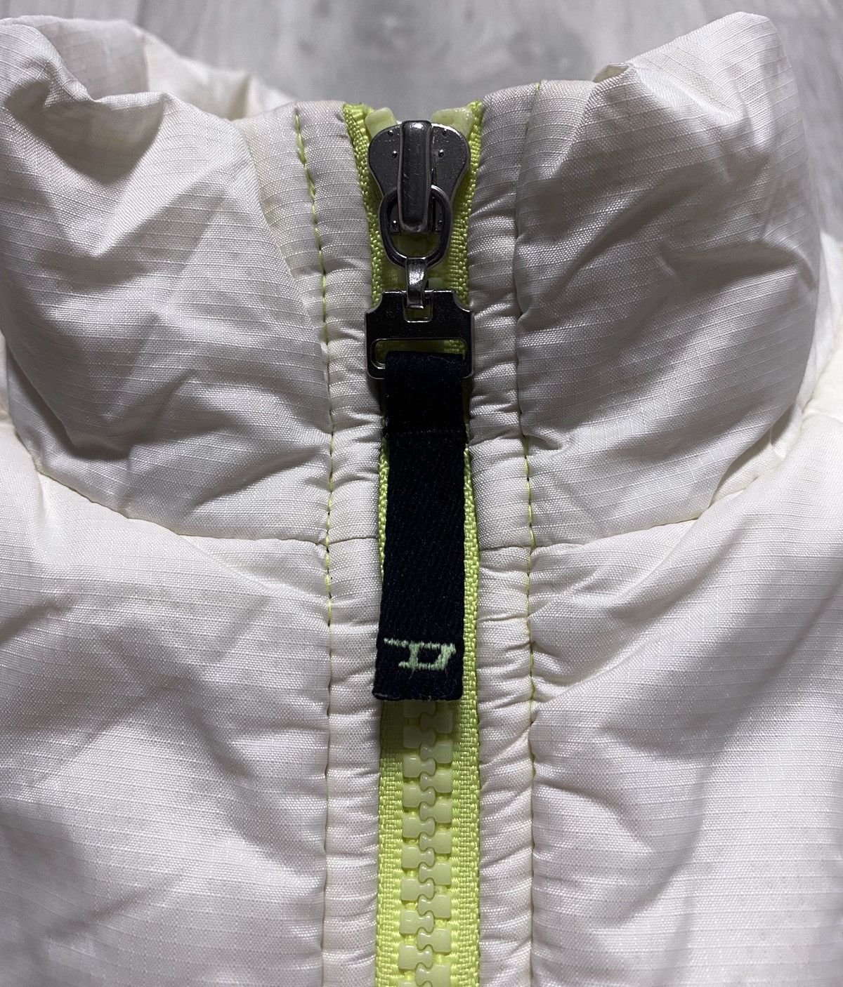 Diesel Women’s Diesel Gorpcore Techwear Vintage White Nylon Vest Size XS / US 0-2 / IT 36-38 - 12 Thumbnail