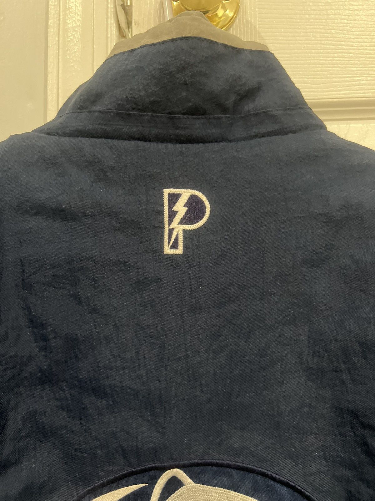 Vintage Vintage Reservable Penn State Embroidered Logo Puffer Jacket Size US L / EU 52-54 / 3 - 11 Thumbnail