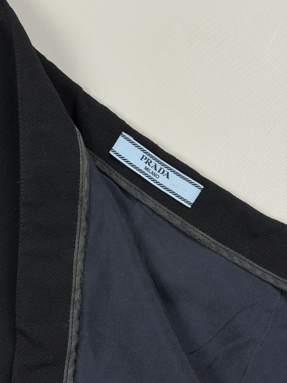 Prada Prada Milano Ladies Virgin Wool Pencil Skirt Size 44 Size 30" / US 8 / IT 44 - 11 Thumbnail