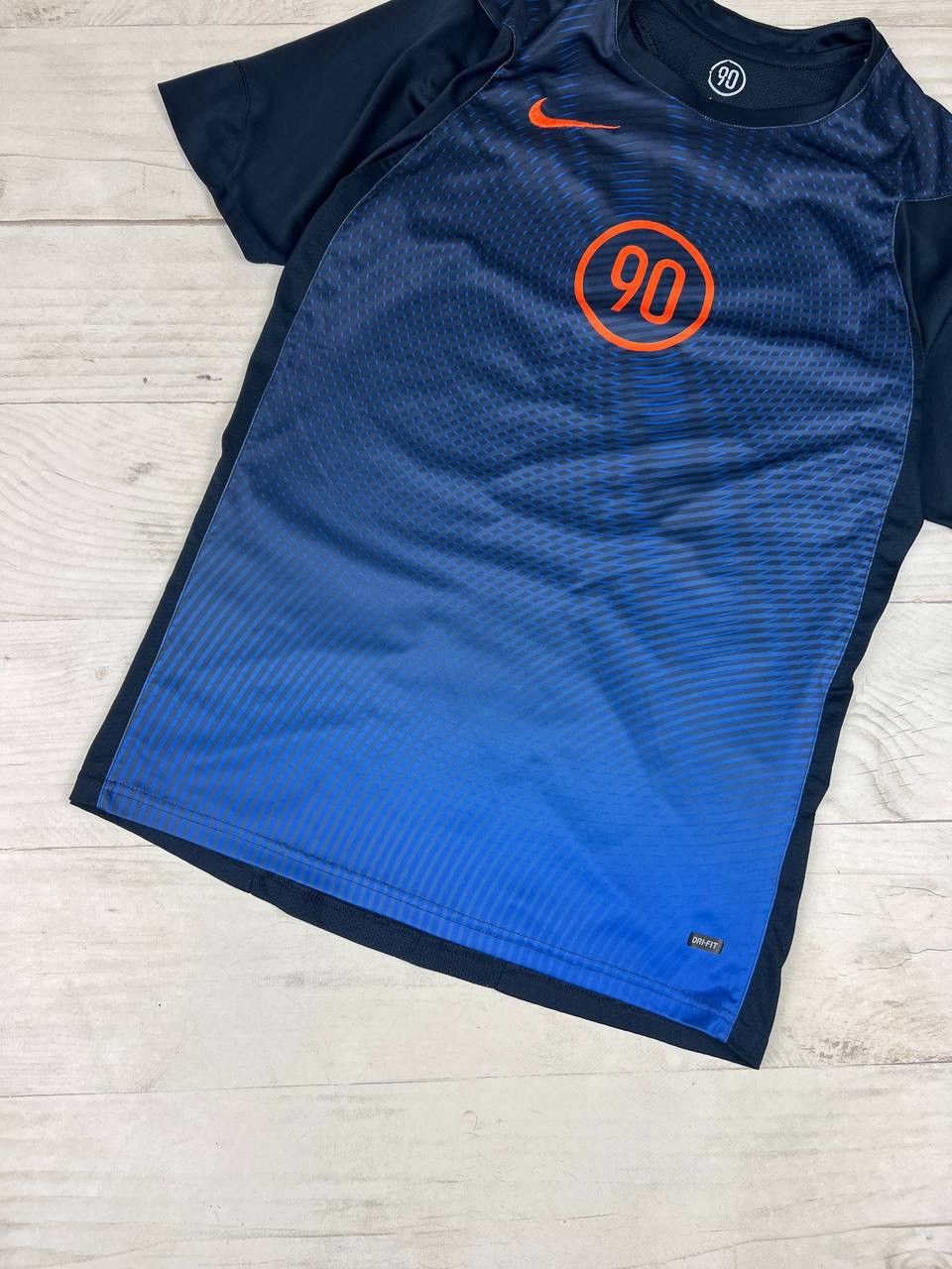 Nike Vintage Nike Total 90 T Shirt Big Logo Size US S / EU 44-46 / 1 - 4 Thumbnail