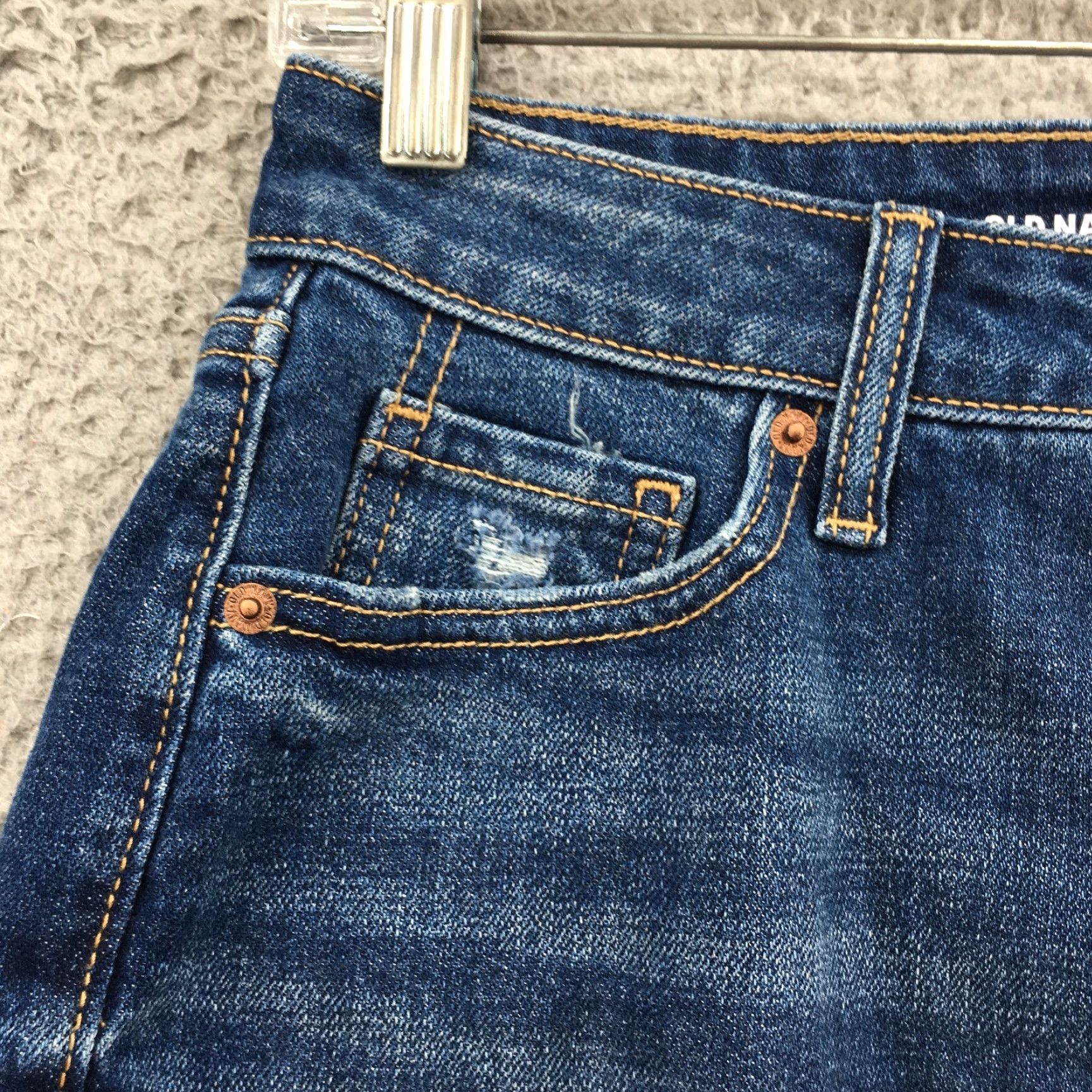 Old Navy Old Navy Shorts Womens 2 Blue Denim Cotton Blend Zip NEW Cut-Off Shorts, 28in Waist 3.5in Inseam Size 26" / US 2 / IT 38 - 4 Thumbnail