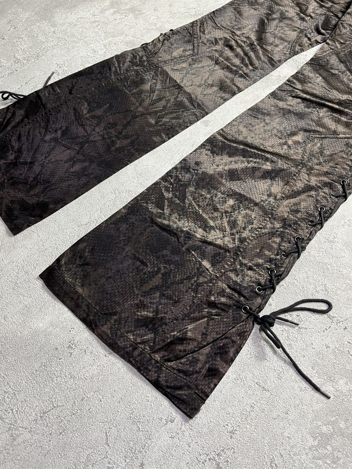 Japanese Brand Semanticdesign Snake skin python Flare Laces Pant Size US 30 / EU 46 - 8 Thumbnail
