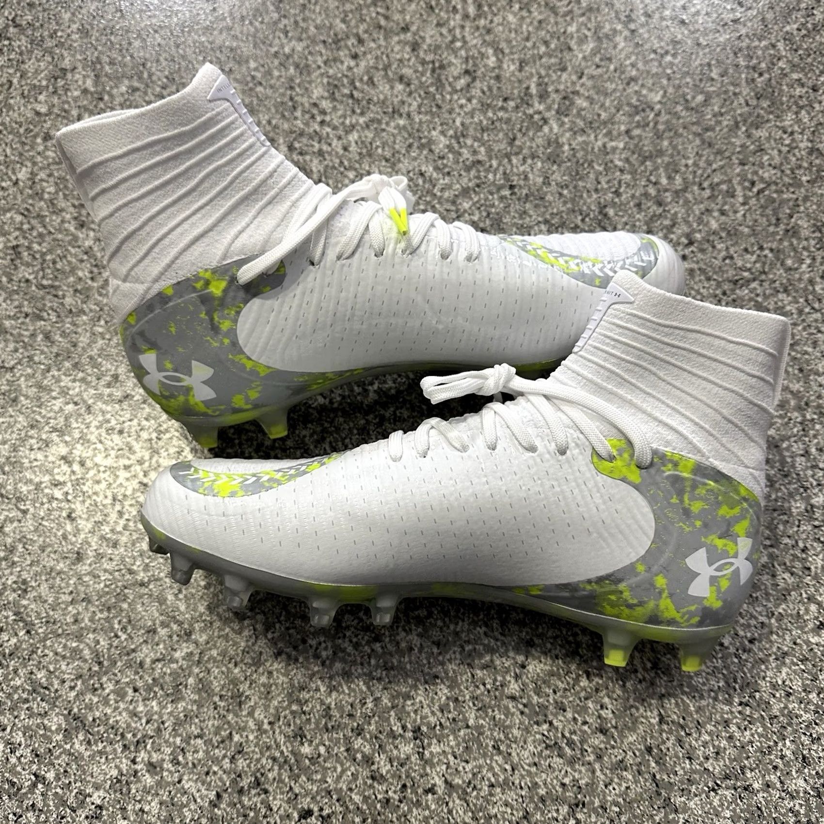 Under Armour Under Armour Highlight MC Lacrosse Cleats Men Size 8.5 White Neon Green Shoes Sneaker Football Lacrosse 3028659 MC 2024 Size US 9 / EU 42 - 3 Thumbnail