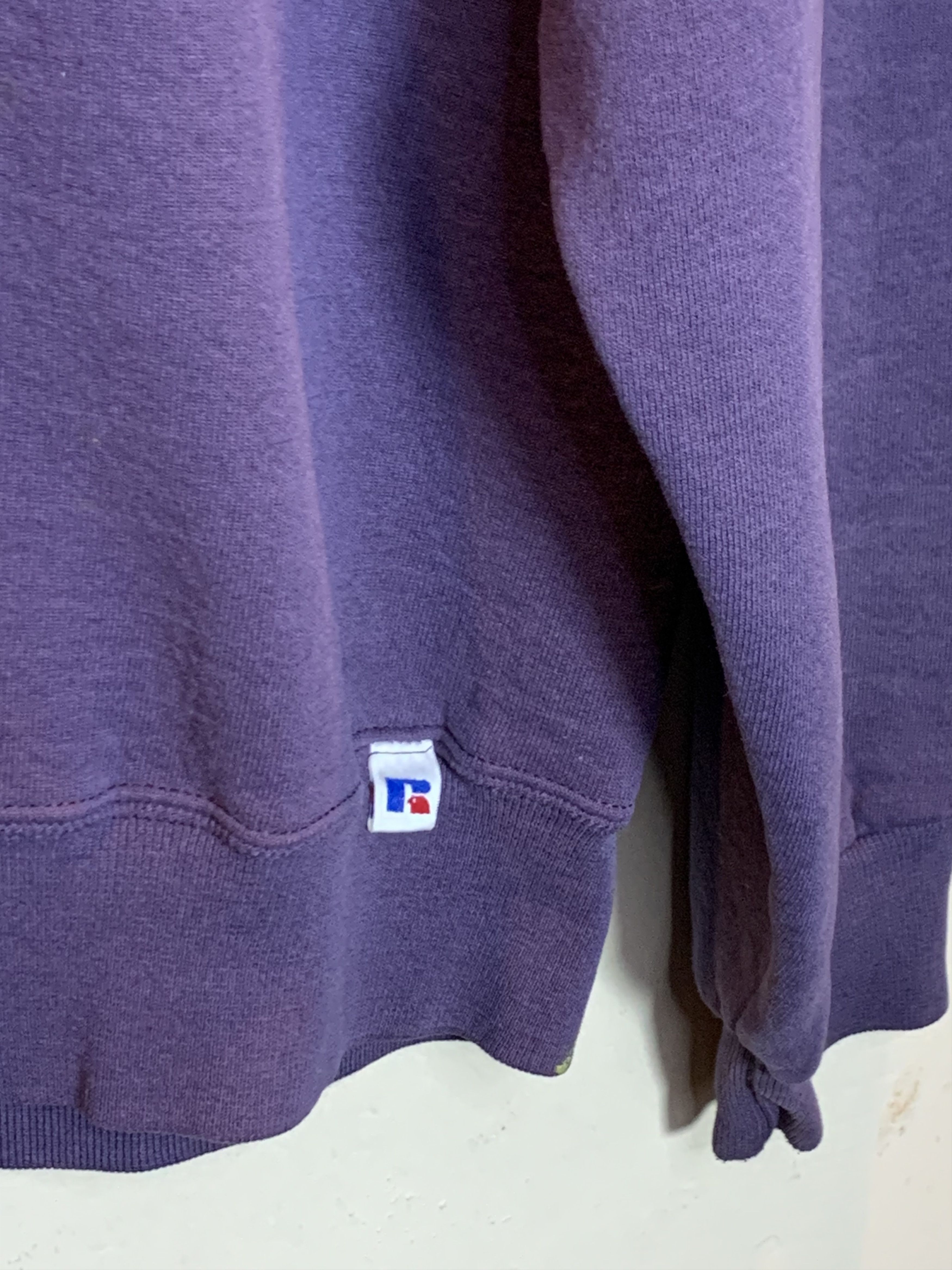 Russell Athletic RARE Vintage 90’s Single V Faded Russell Crewneck Sweatshirt Size US L / EU 52-54 / 3 - 6 Thumbnail