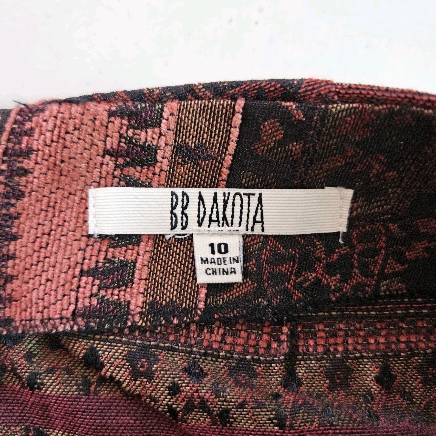 BB Dakota BB Dakota Womens Shorts Sz 10 High Rise Black Burgundy Floral Striped Size 32" / US 10 / IT 46 - 6 Thumbnail