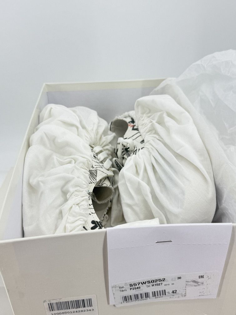 Maison Margiela Tabi Canvas Graffiti Size US 9 / EU 42 - 8 Thumbnail
