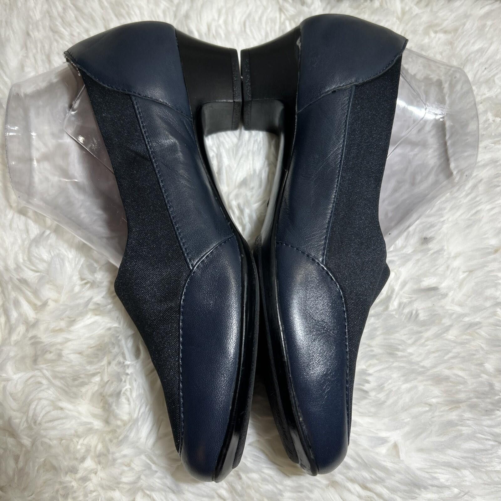 Soffe Sofft Women's Size 7.5W Black Leather Square Toe Slip ON Size US 7.5 / IT 37.5 - 2 Thumbnail