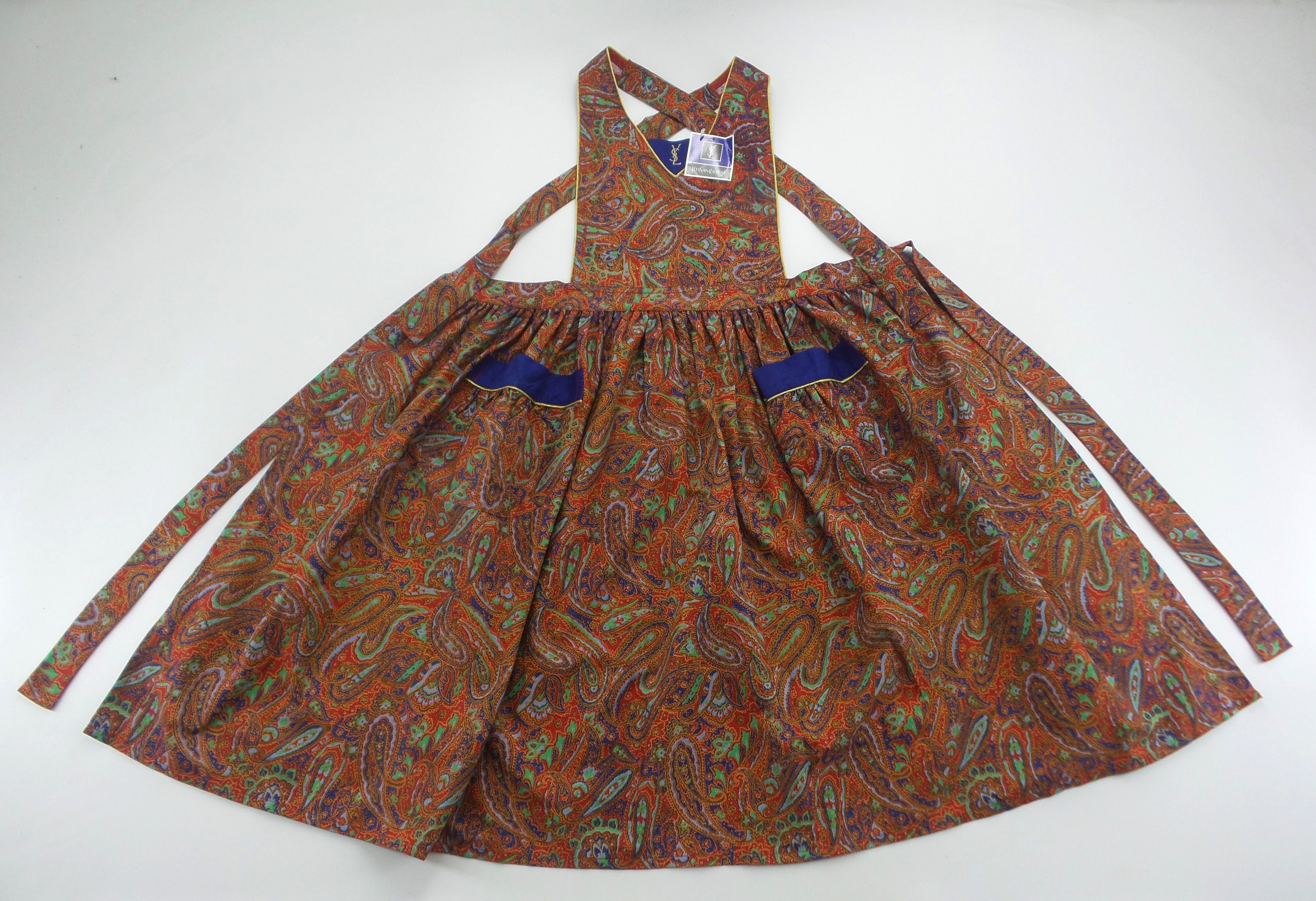 Yves Saint Laurent Yves Saint Laurent Paisley Design Aprons Size ONE SIZE - 1 Thumbnail