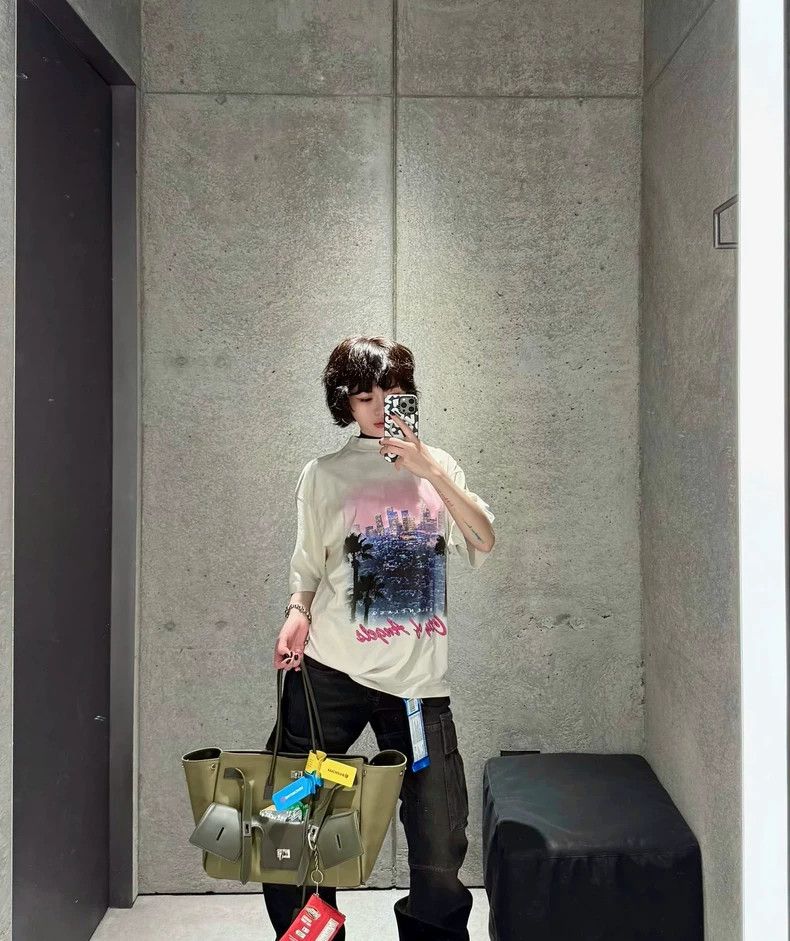 Balenciaga Balenciaga City of angels Los Angeles Night Scene Short Sl Size US L / EU 52-54 / 3 - 6 Thumbnail