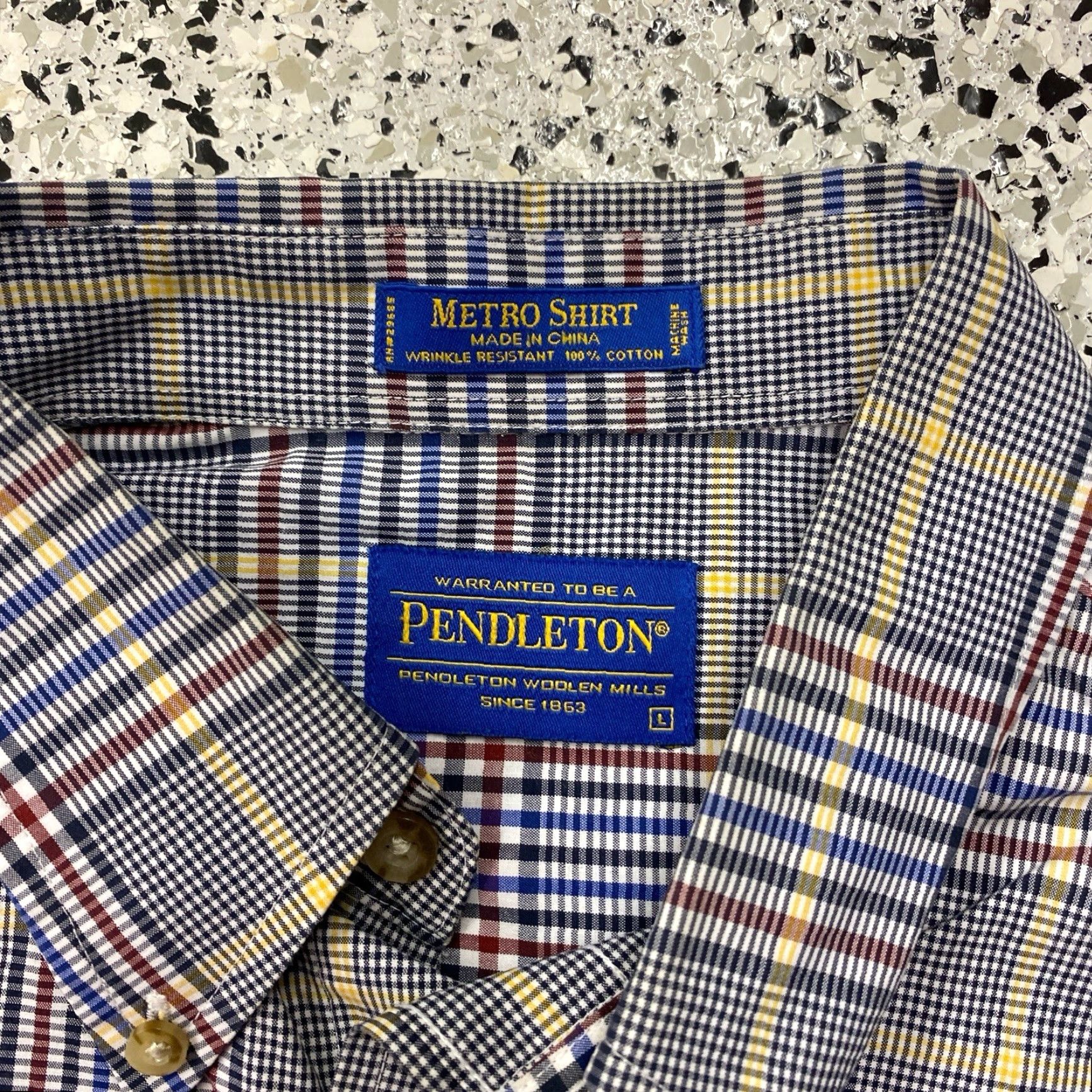 Pendleton Pendleton Metro Shirt Large Red Blue Plaid Wrinkle Resistant Button-Up Shirt Men L Multicolor Cotton Size US L / EU 52-54 / 3 - 2 Thumbnail