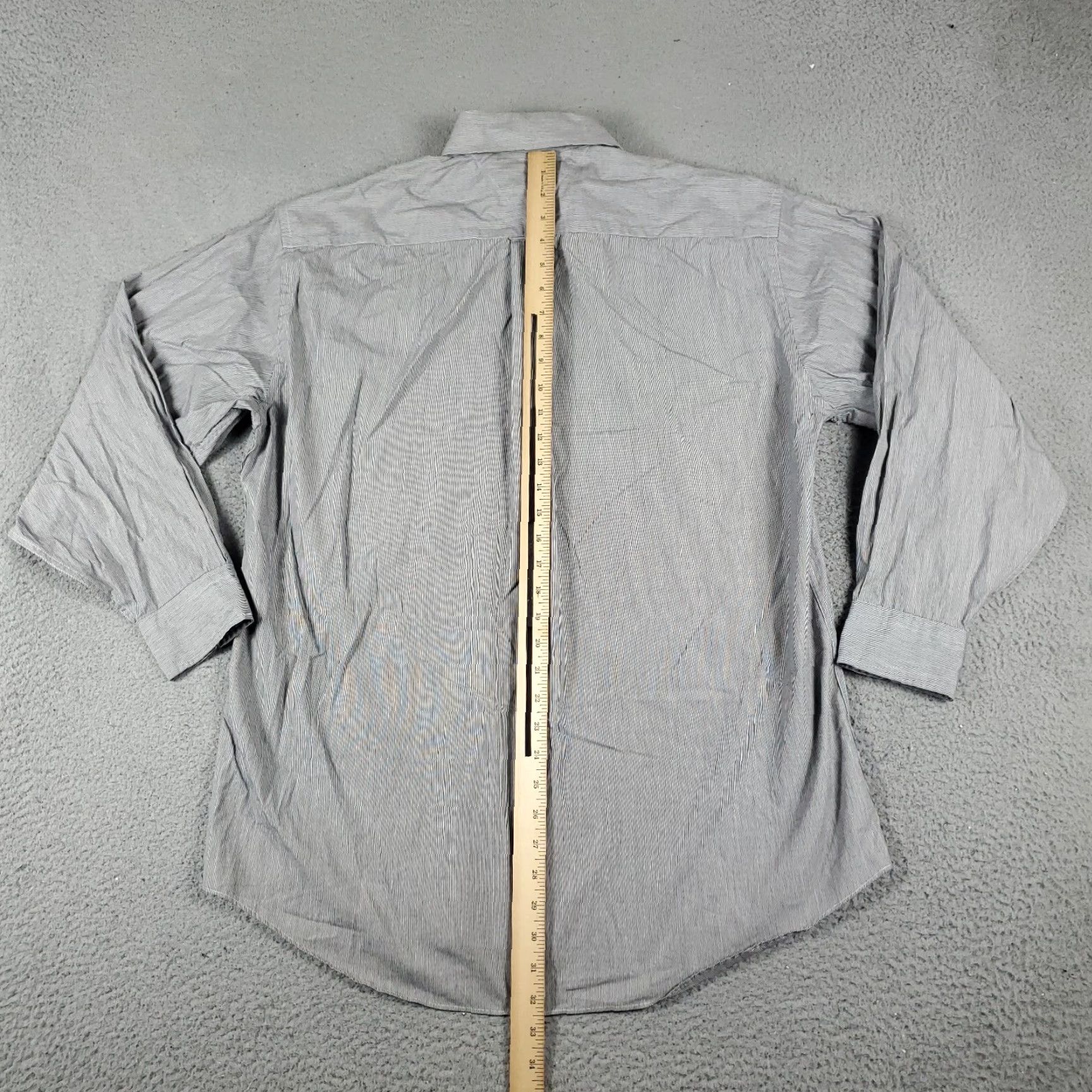 Tommy Hilfiger VINTAGE Tommy Hilfiger Shirt Mens 15.5 Gray Dress Long Sleeve Button Up Collared Business Casual 15.5 in Pockets Modern Preppy Mens Size 40R - 4 Thumbnail