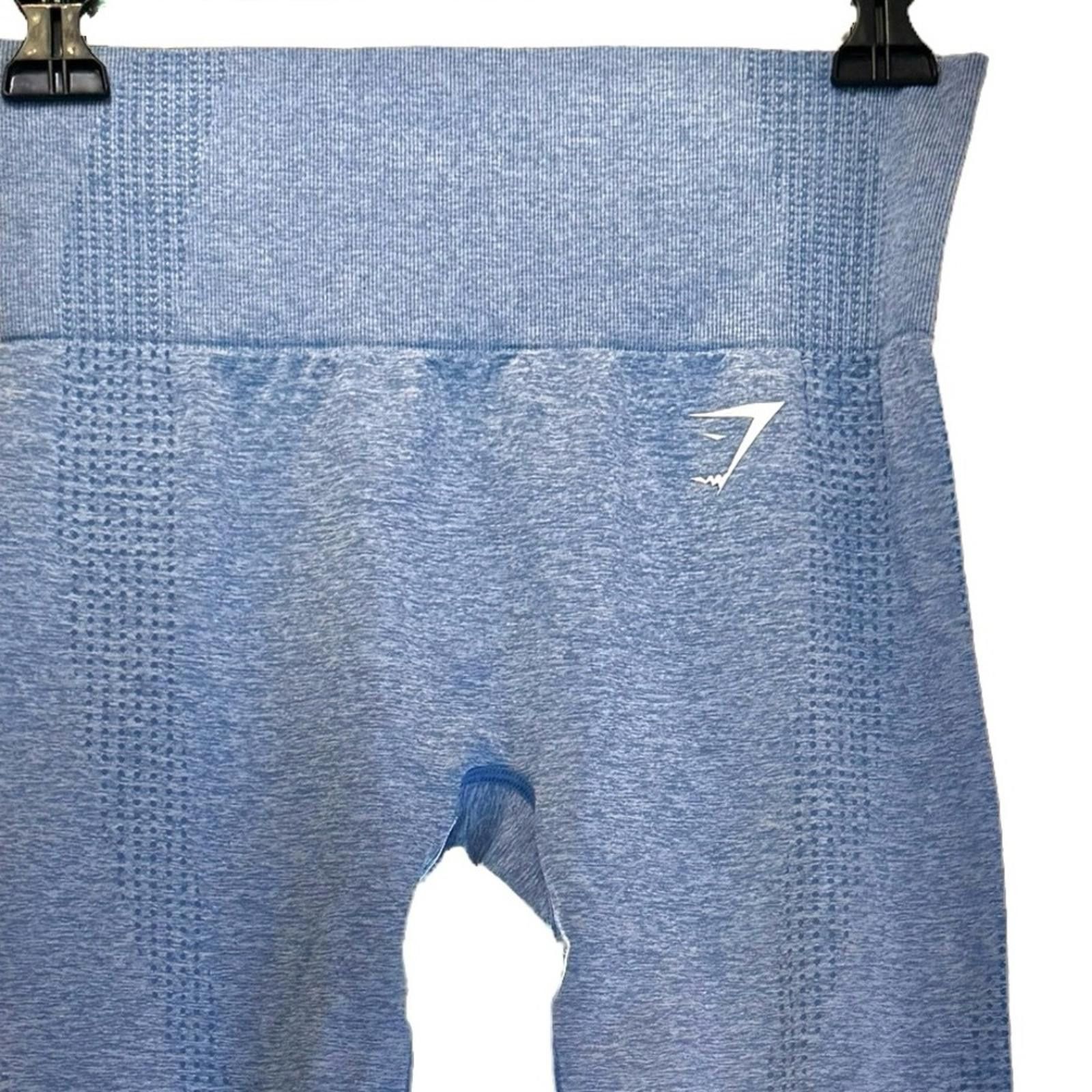 Gymshark NWOT. Gym Shark. Blue Capri Yoga pants. Size Small. Size 28" / US 6 / IT 42 - 2 Thumbnail