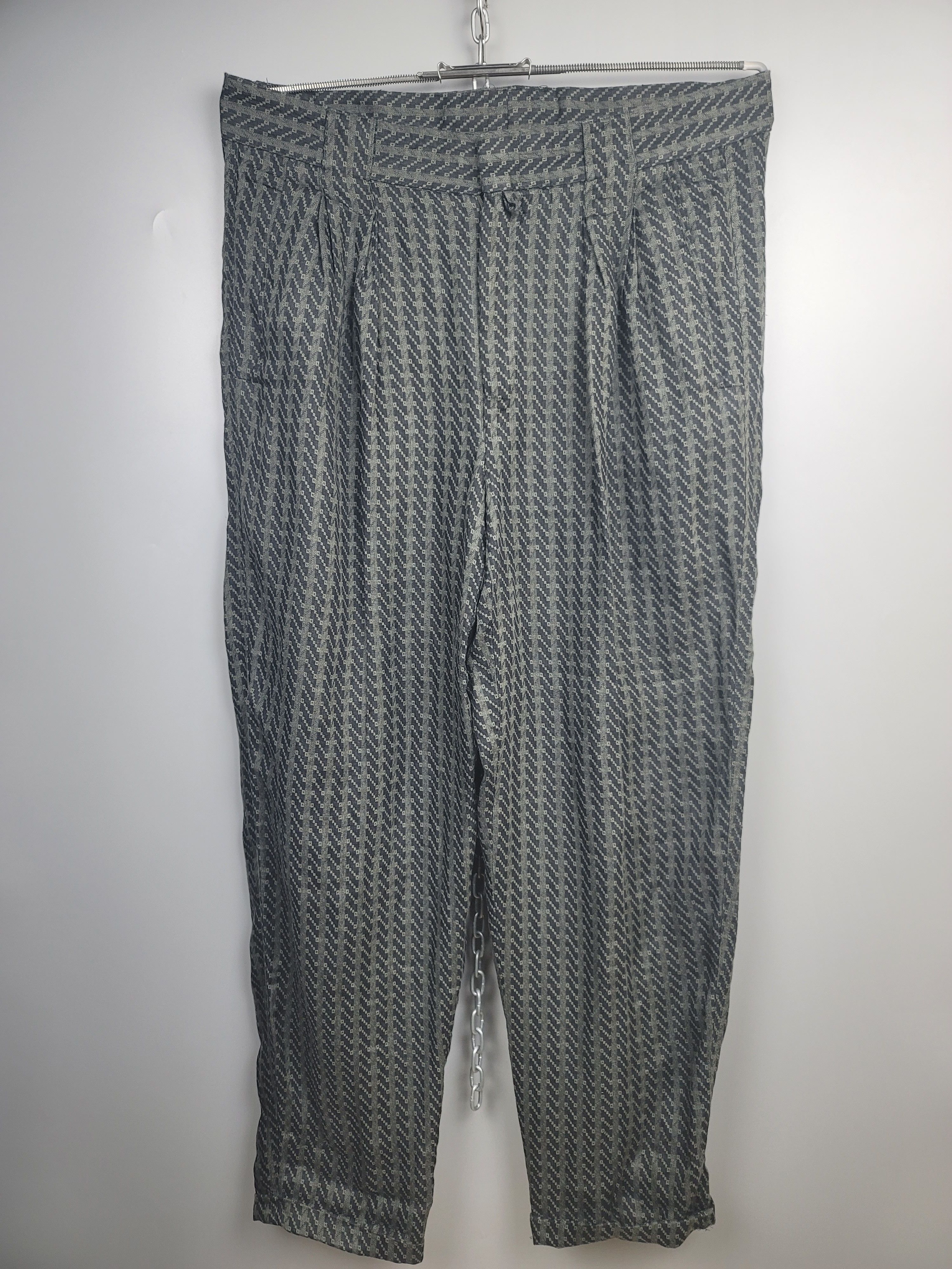 image of Archival Clothing x Gianni Versace Vintage 80's Gianni Versace Geometric Pattern Pants in Black Gee