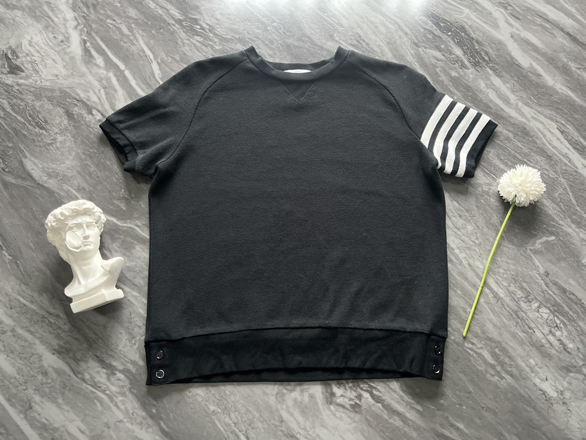 Thom Browne Thom Brown : Short Sleeve Stripe Line Size M / US 6-8 / IT 42-44 - 2 Thumbnail