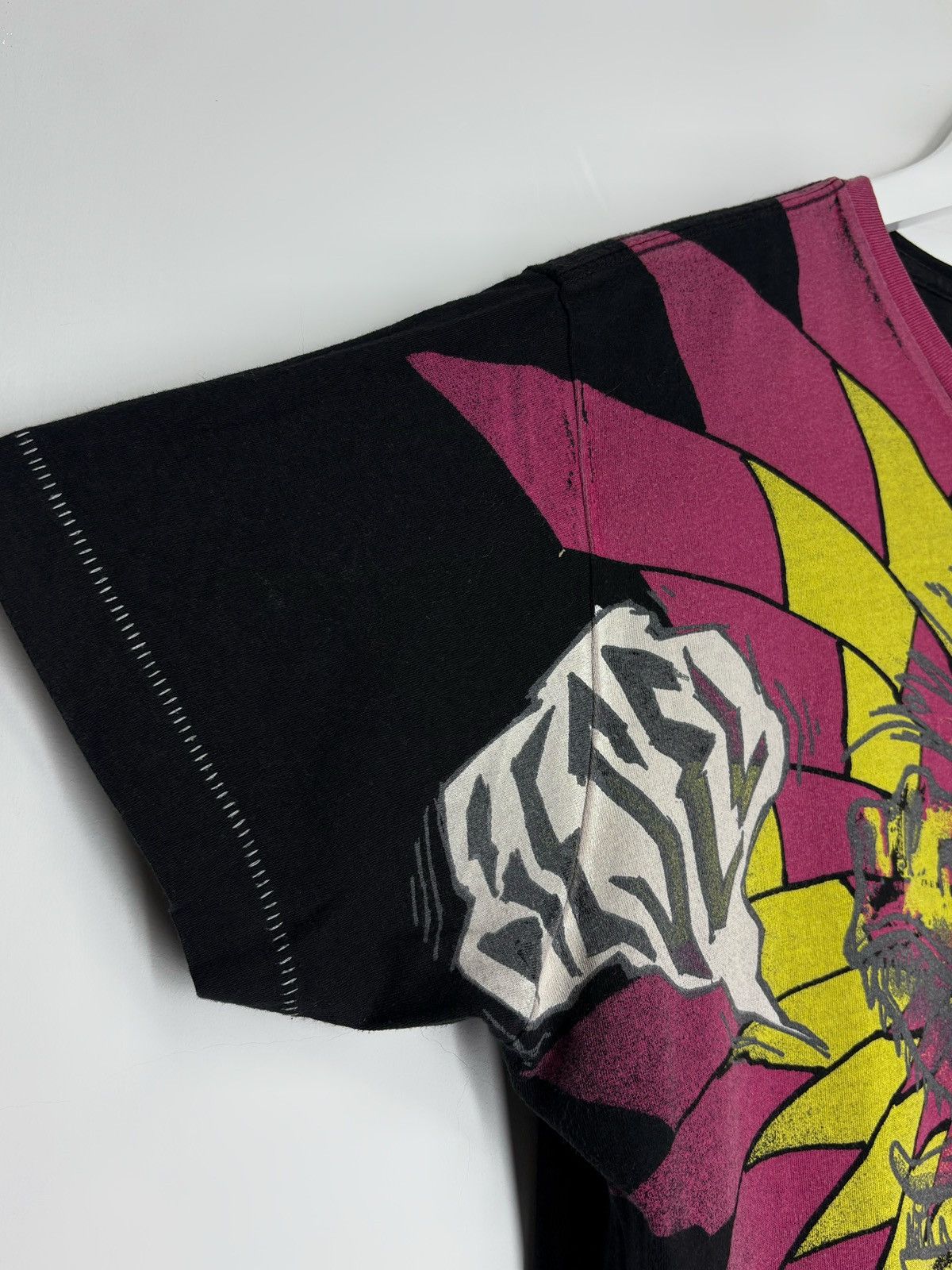 Diesel Vintage 90s Diesel Japanese Dragon Y2k T-Shirt Size US L / EU 52-54 / 3 - 6 Thumbnail