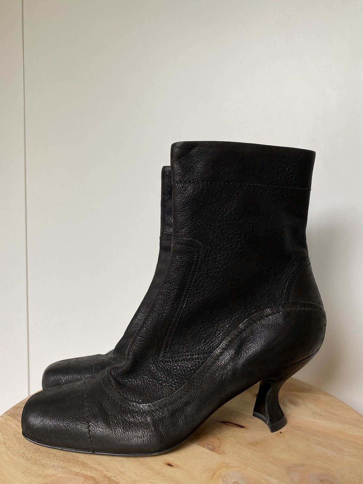 New!!! Prada Vintage Leather Ankle Boots Kitten Heels