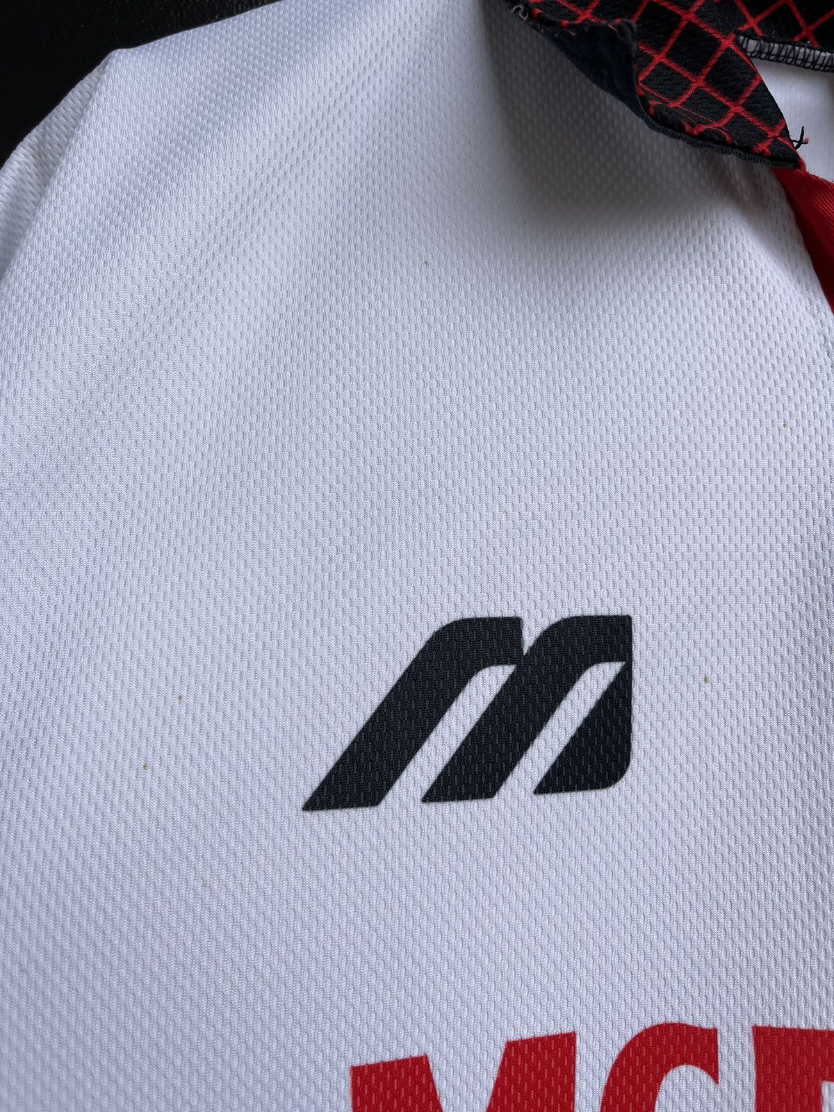 Mizuno St Helens RFC Mizuno Rugby Shirt Away 1997/1998/1999 Jersey Size US XL / EU 56 / 4 - 7 Thumbnail