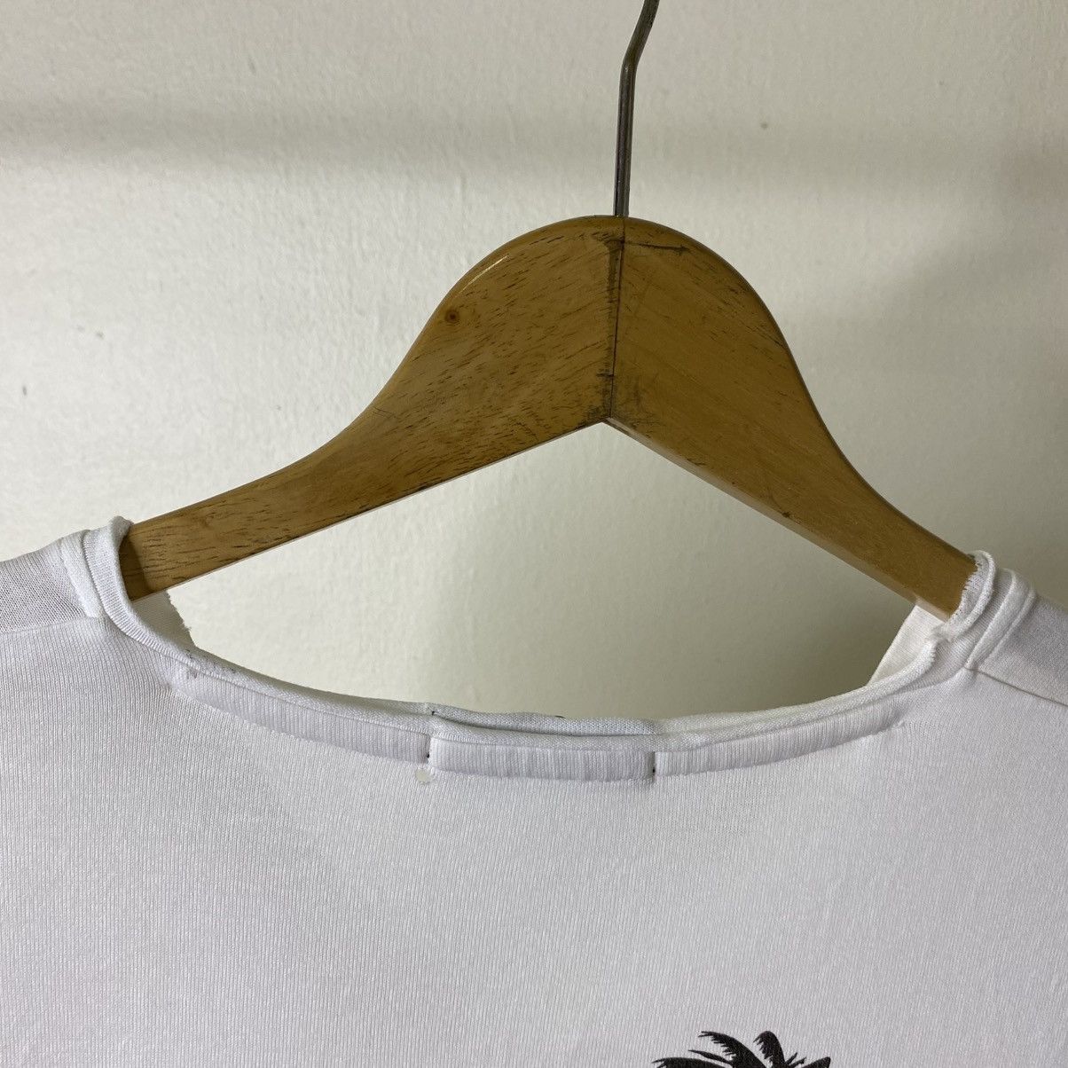 Burberry Burberry Black Label Ocean Life V Neck T Shirt Size US M / EU 48-50 / 2 - 3 Thumbnail