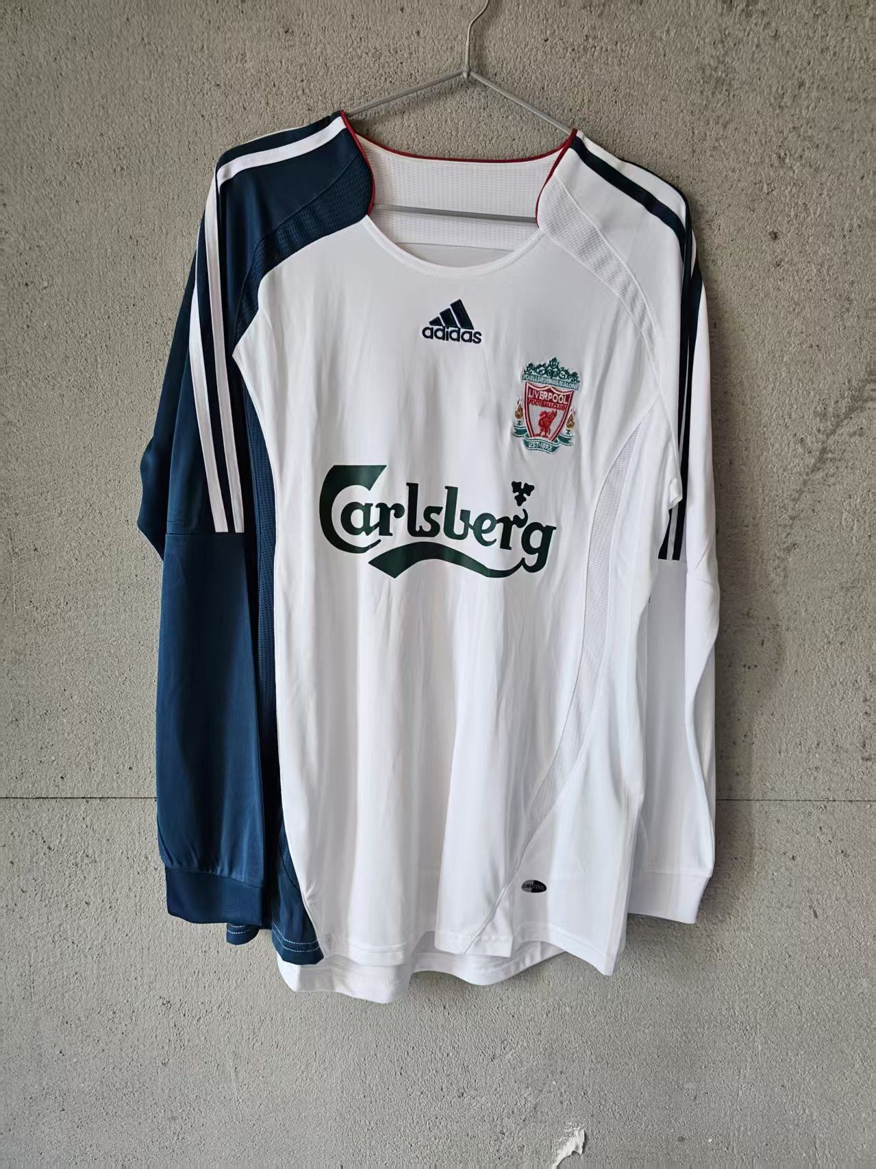 Other Liverpool 9 Torres Jersey Size US S / EU 44-46 / 1 - 2 Thumbnail