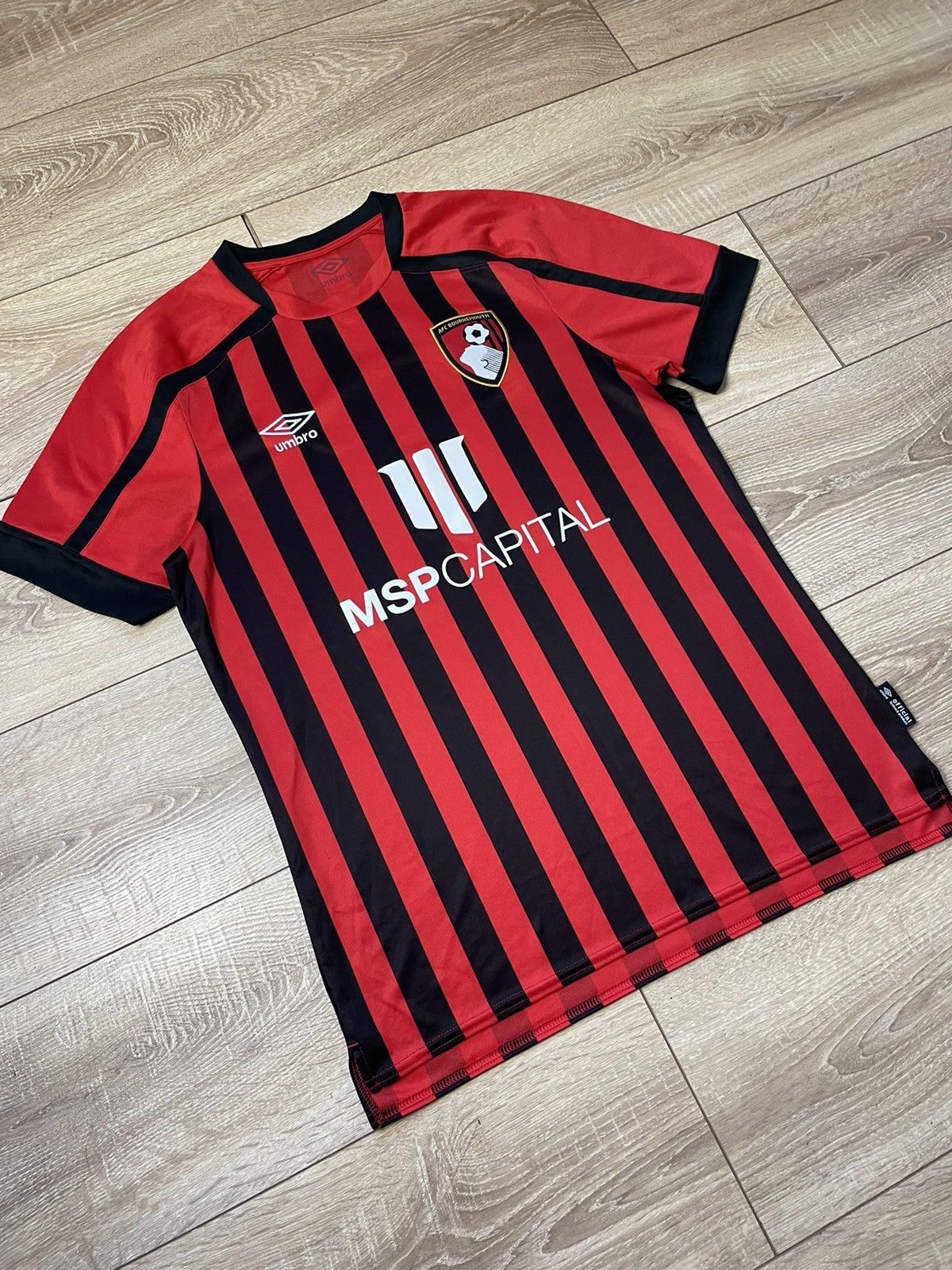 Umbro 2021-22 Bournemouth Umbro Home Shirt Soccer jersey M Mens Size US M / EU 48-50 / 2 - 3 Thumbnail