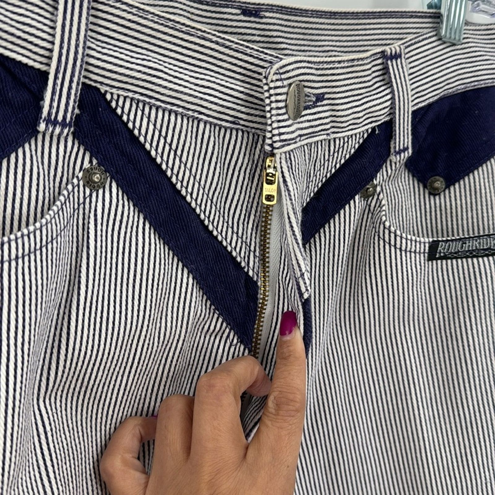 Vintage Vintage Roughrider blue pin striped high waisted jeans 11 Size 32" / US 10 / IT 46 - 5 Thumbnail