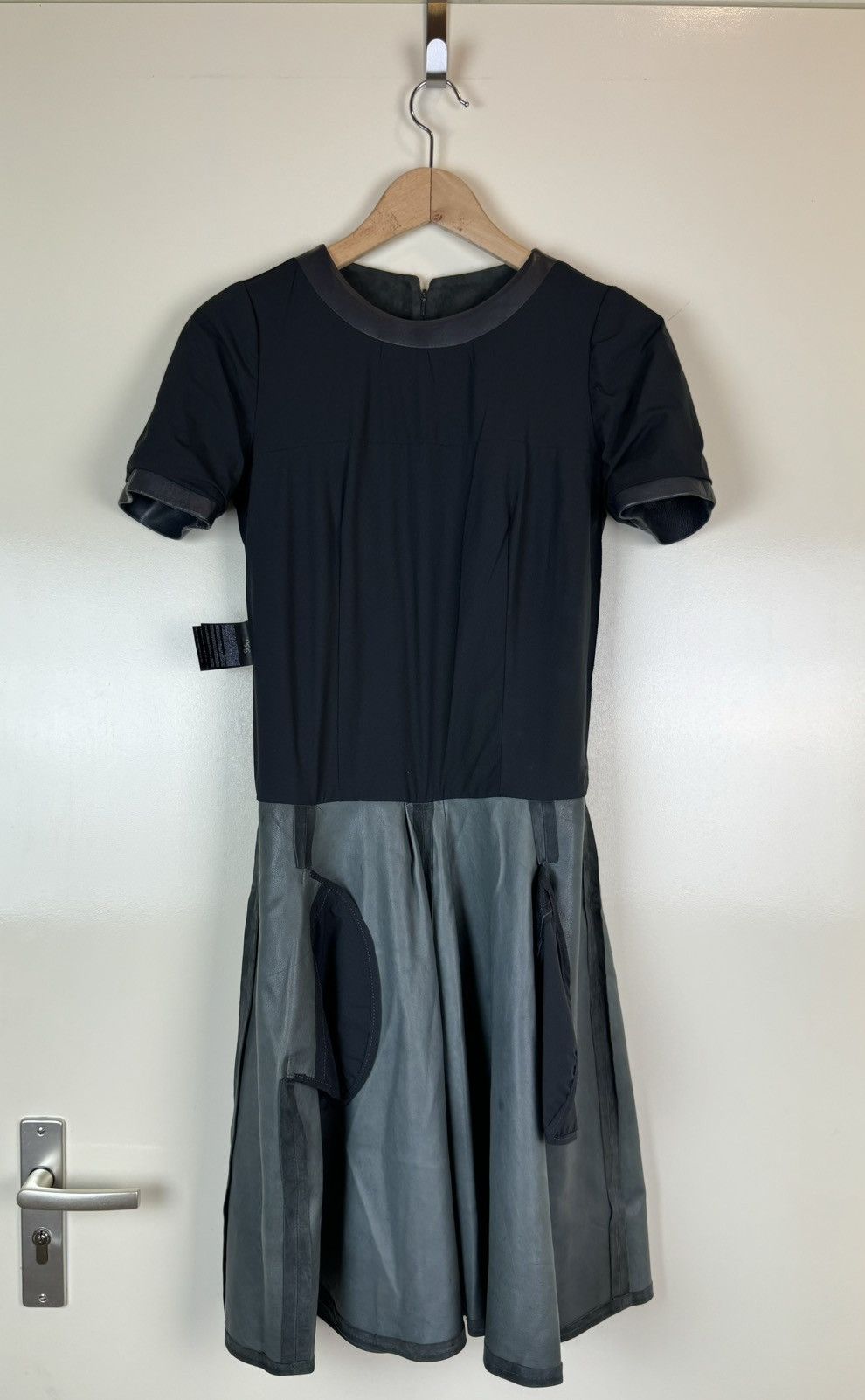 Balenciaga Balenciaga mini leather suede dress gown party sexy XS Size XS / US 0-2 / IT 36-38 - 17 Thumbnail