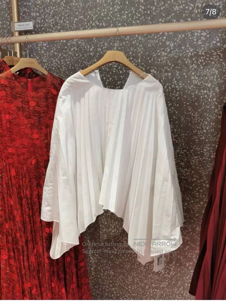 Valentino Valentino Cloak shirt Size XS / US 0-2 / IT 36-38 - 1 Thumbnail